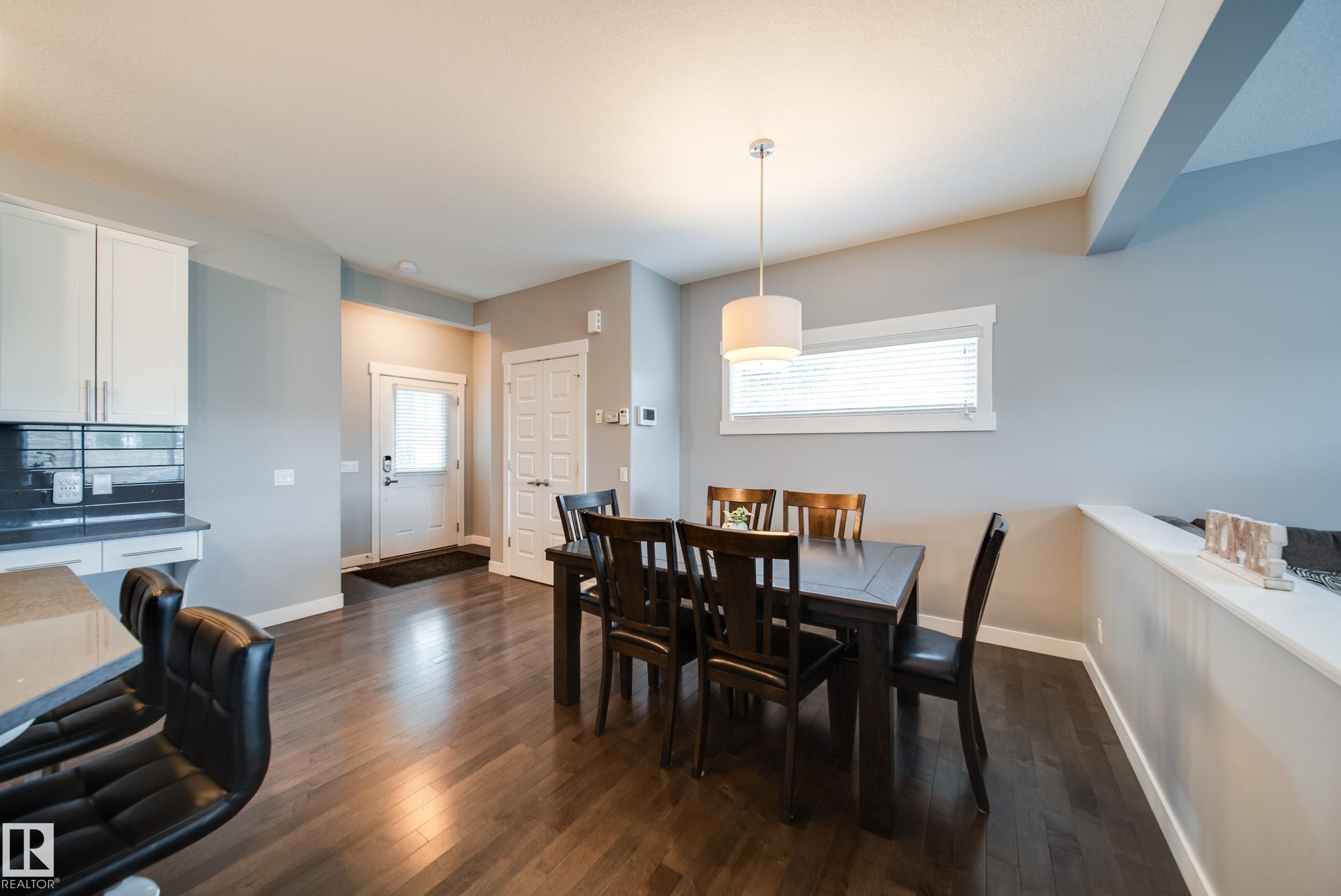 6305 167A Avenue Nw, Edmonton, AB - Indoor Photo Showing Dining Room