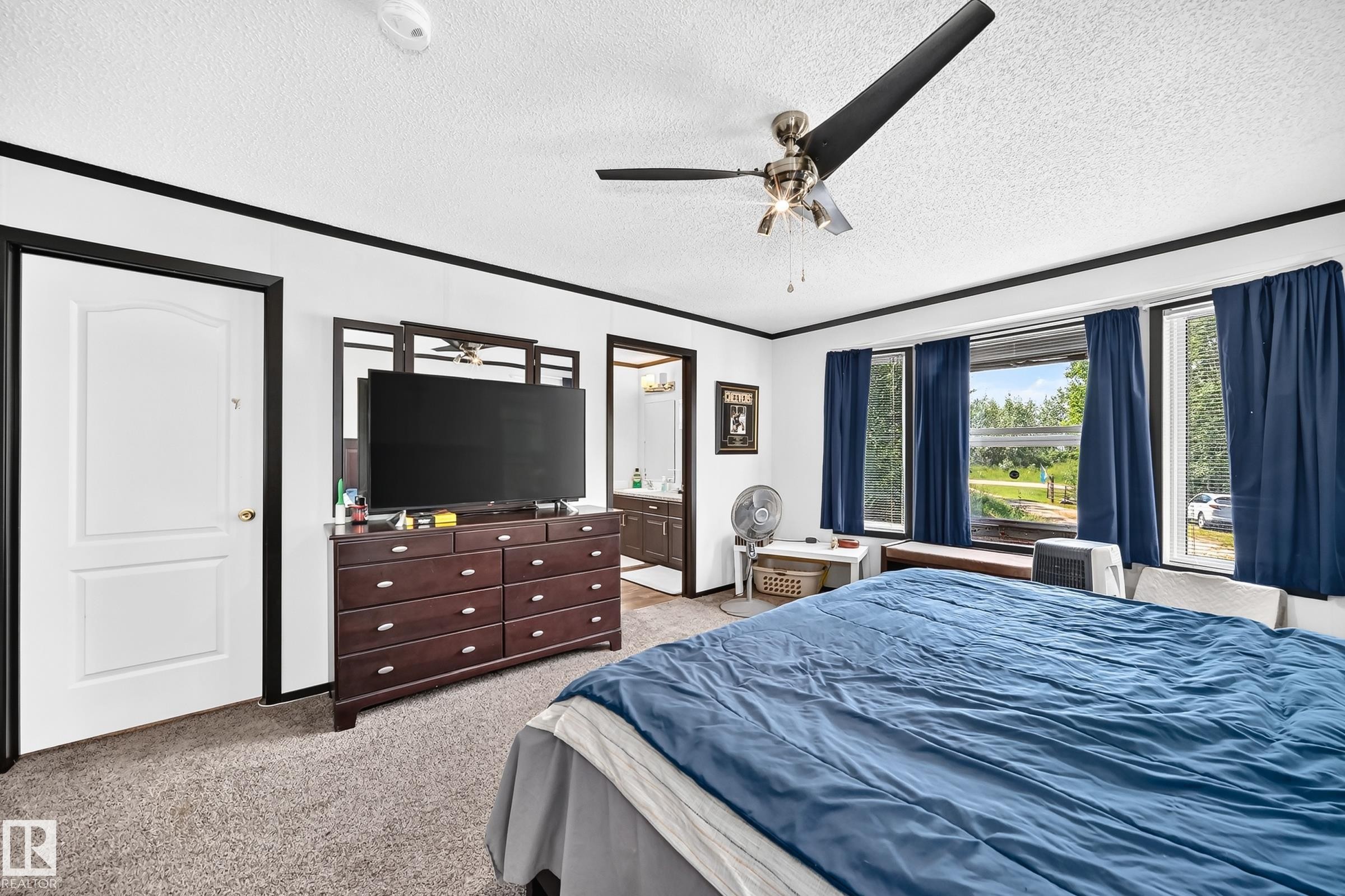 #30 55220 Rge Road 13, Rural Lac Ste. Anne County, AB - Indoor Photo Showing Bedroom