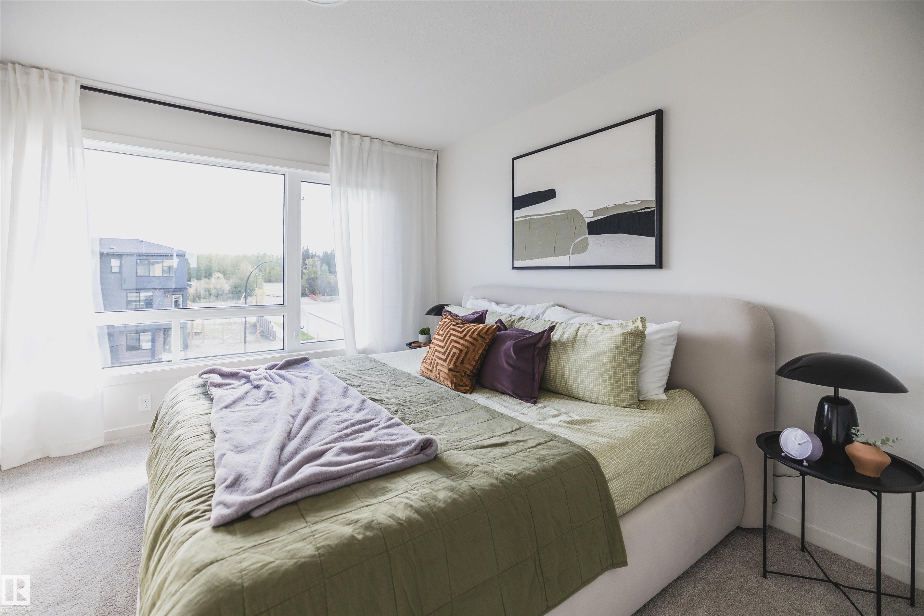 7 Roseburn Trail, Fort Saskatchewan, AB - Indoor Photo Showing Bedroom