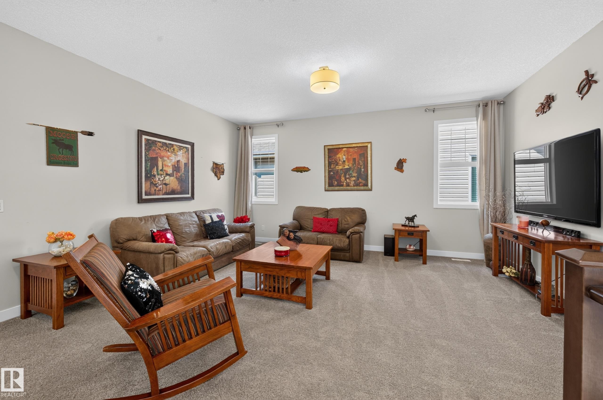 14 Sunbury Place, Sherwood Park, AB - Indoor Photo Showing Living Room