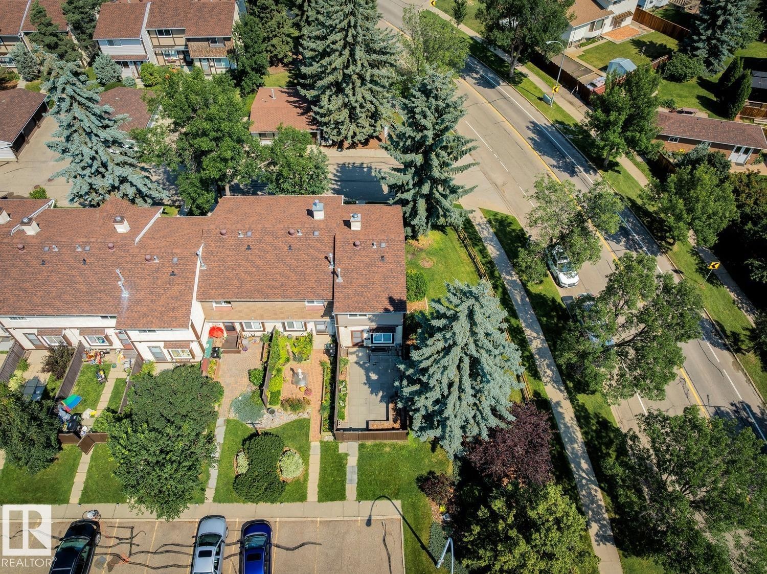198 Tudor Lane Nw, Edmonton, AB - Outdoor With View