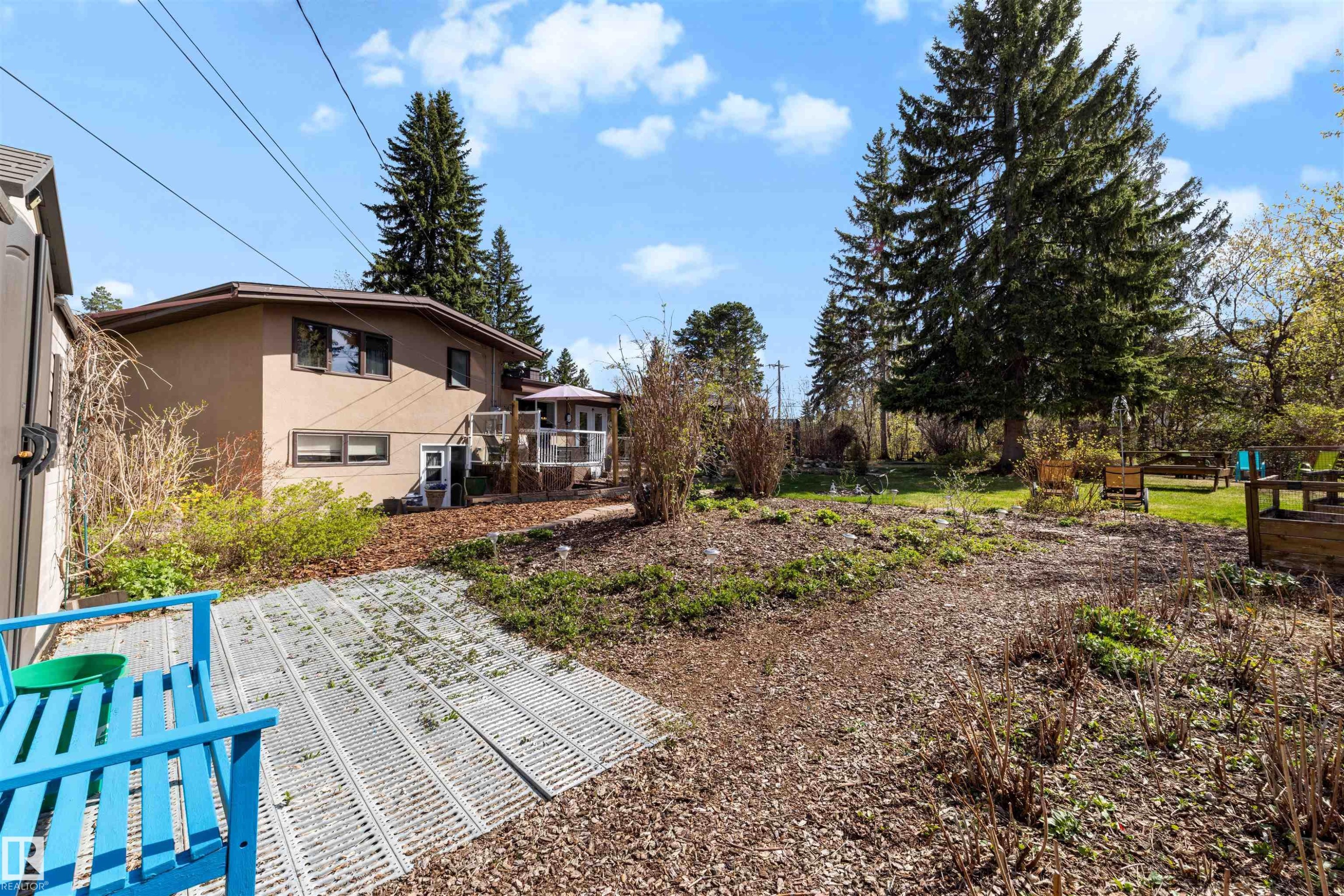 8 Garland Place, St. Albert, AB - Outdoor