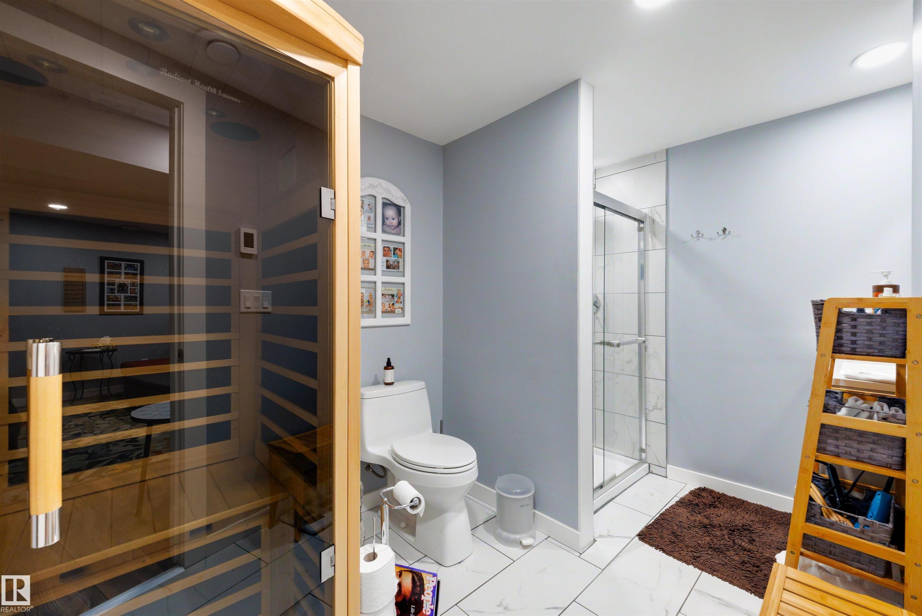 8 Garland Place, St. Albert, AB - Indoor Photo Showing Bathroom
