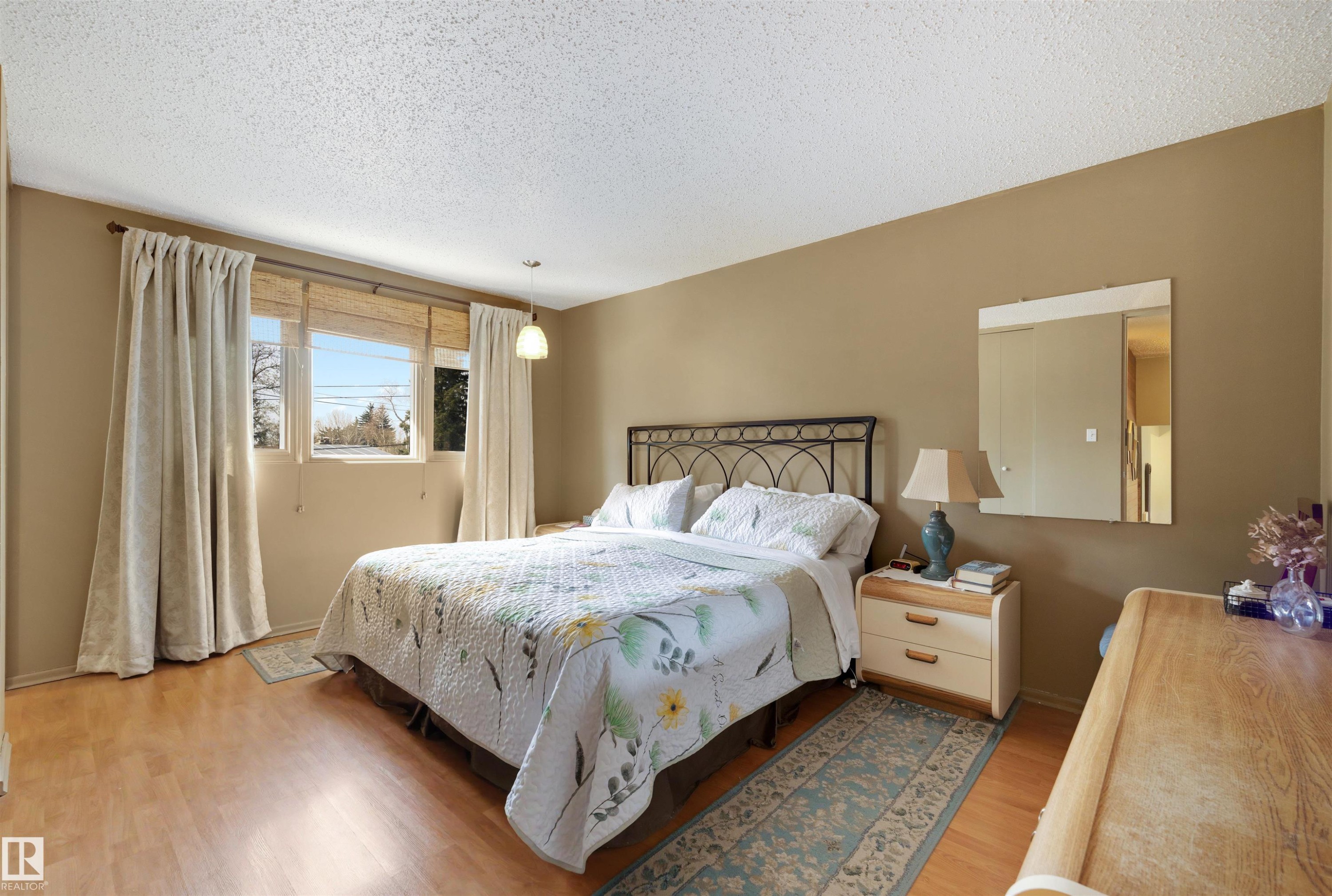 8 Garland Place, St. Albert, AB - Indoor Photo Showing Bedroom