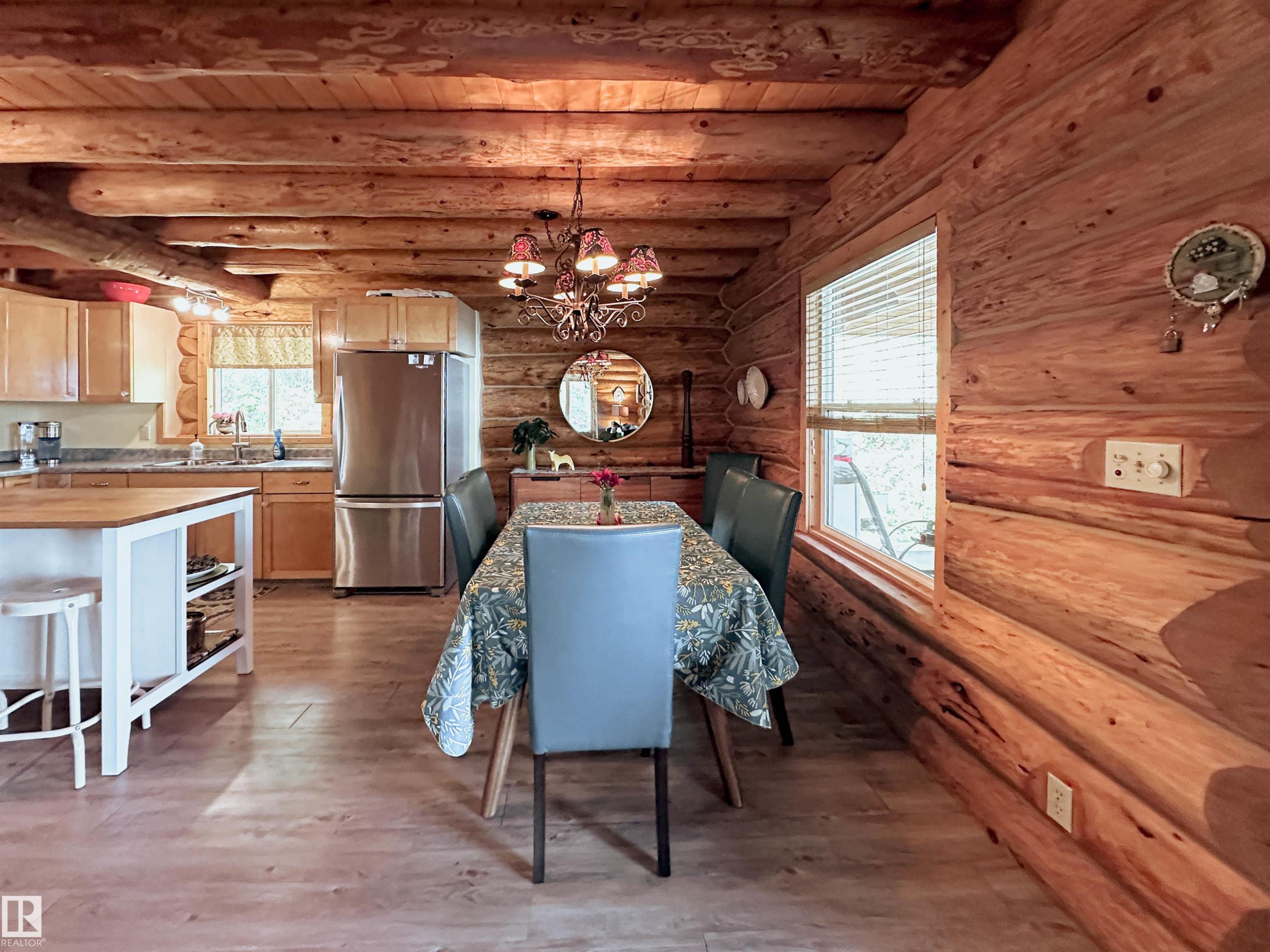9000 1 Avenue, Rural Parkland County, AB - Indoor