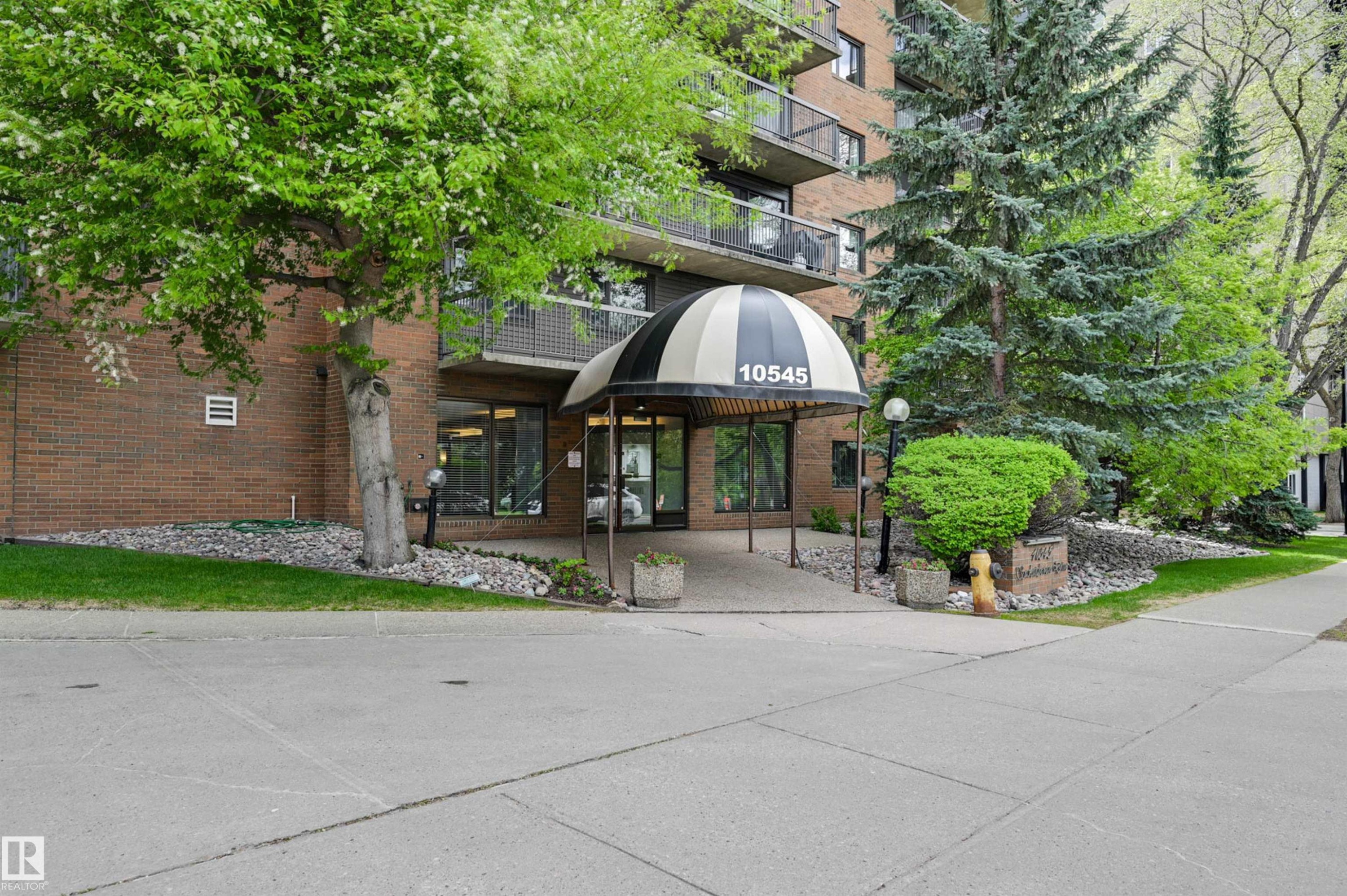 #502 10545 Saskatchewan Dr Nw, Edmonton, AB - Outdoor