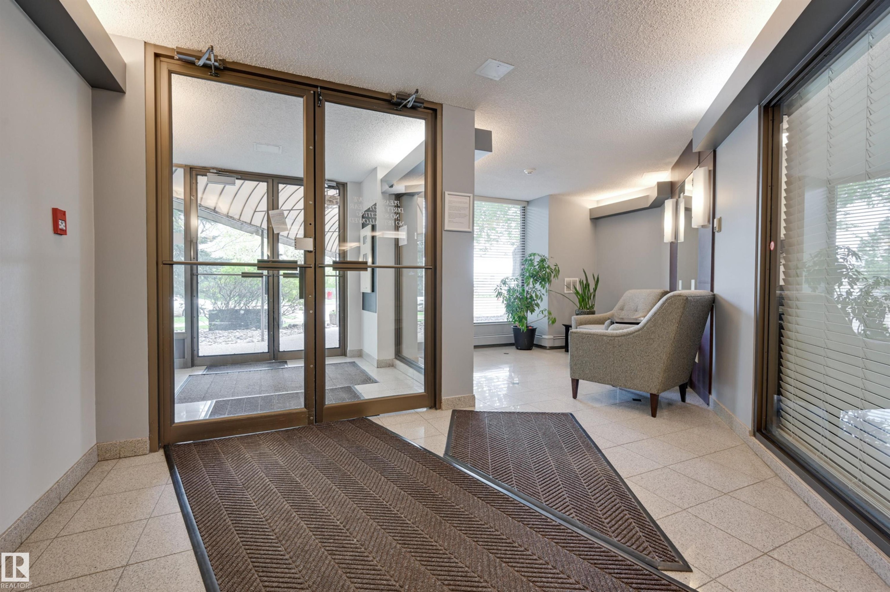 #502 10545 Saskatchewan Dr Nw, Edmonton, AB - Indoor Photo Showing Other Room