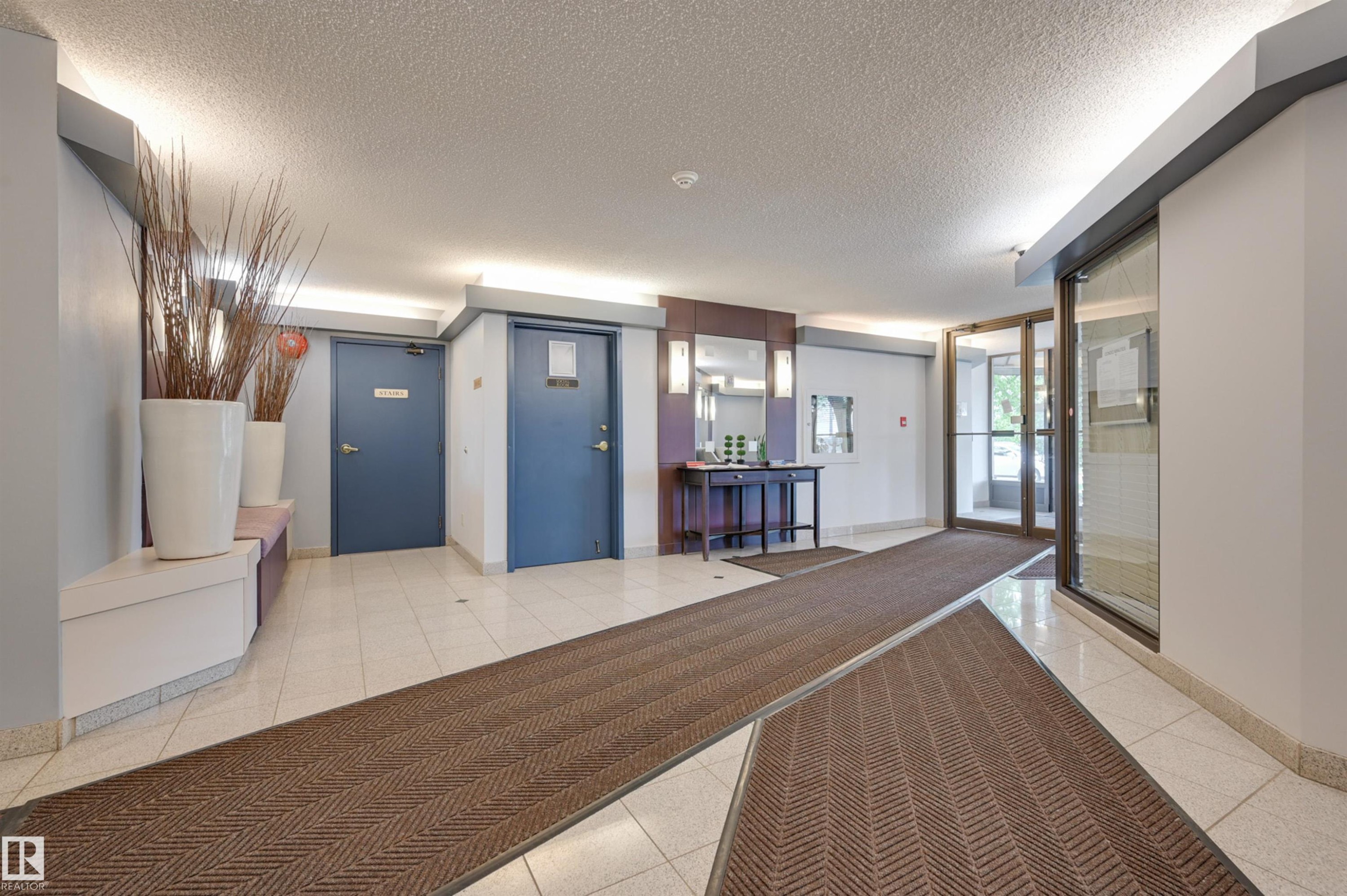 #502 10545 Saskatchewan Dr Nw, Edmonton, AB - Indoor Photo Showing Other Room