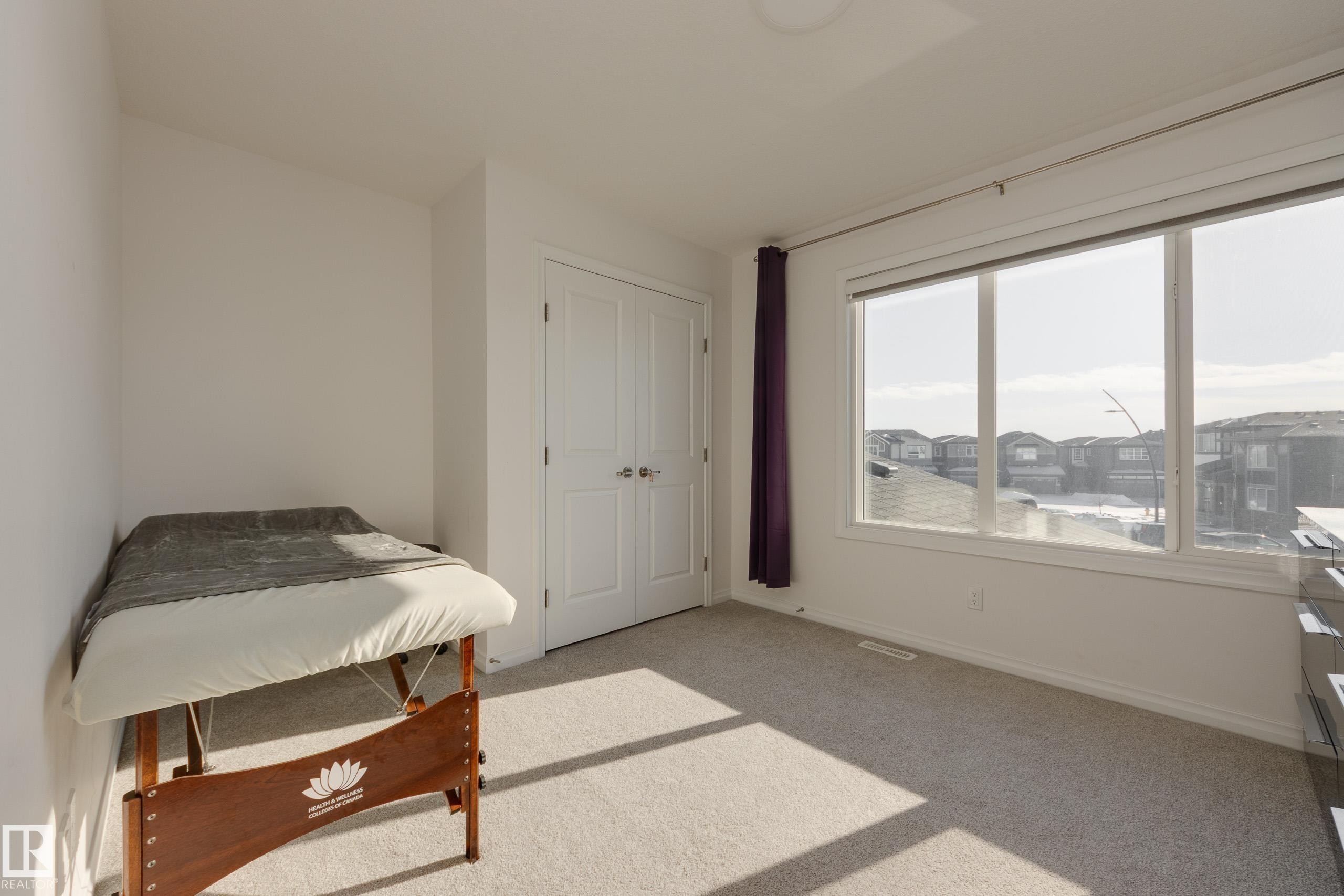 2639 200 Street Nw, Edmonton, AB - Indoor