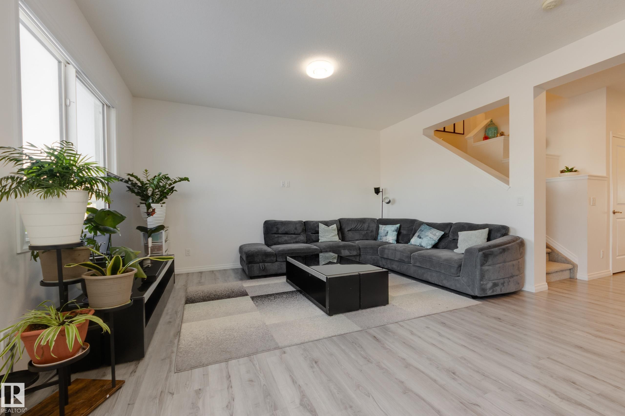 2639 200 Street Nw, Edmonton, AB - Indoor Photo Showing Other Room