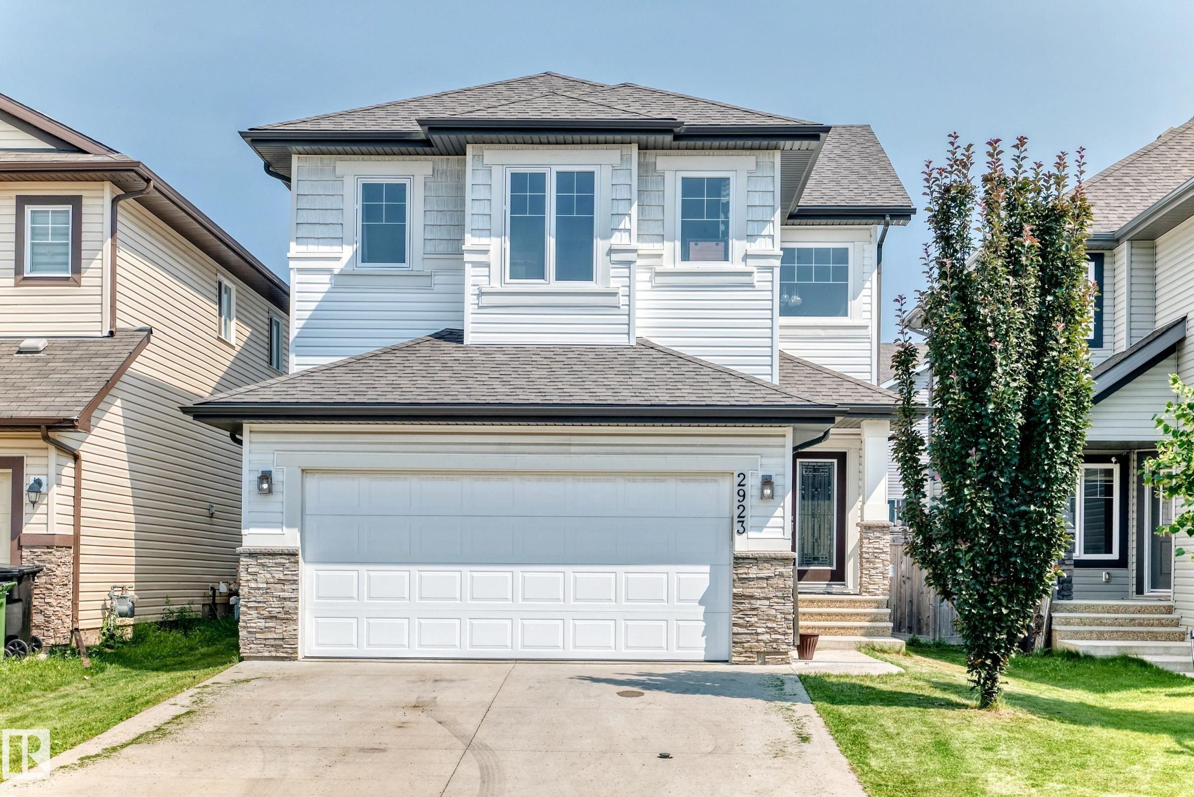 2923 16 Street Nw, Edmonton, AB - Outdoor With Facade