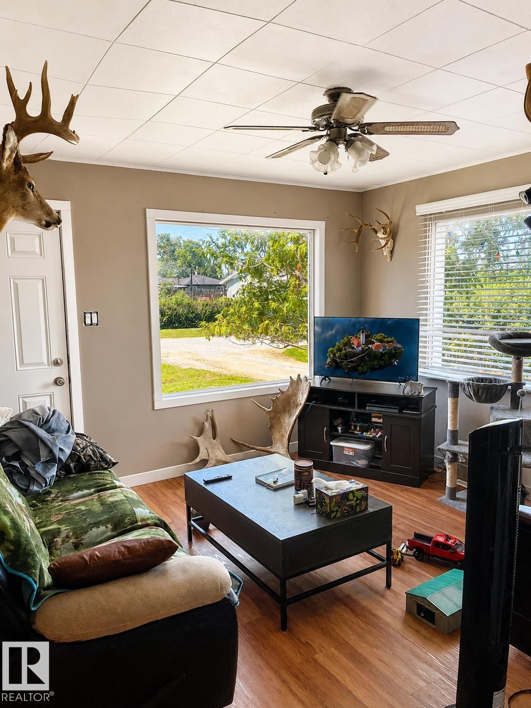 4817 52 Street, Glendon, AB - Indoor