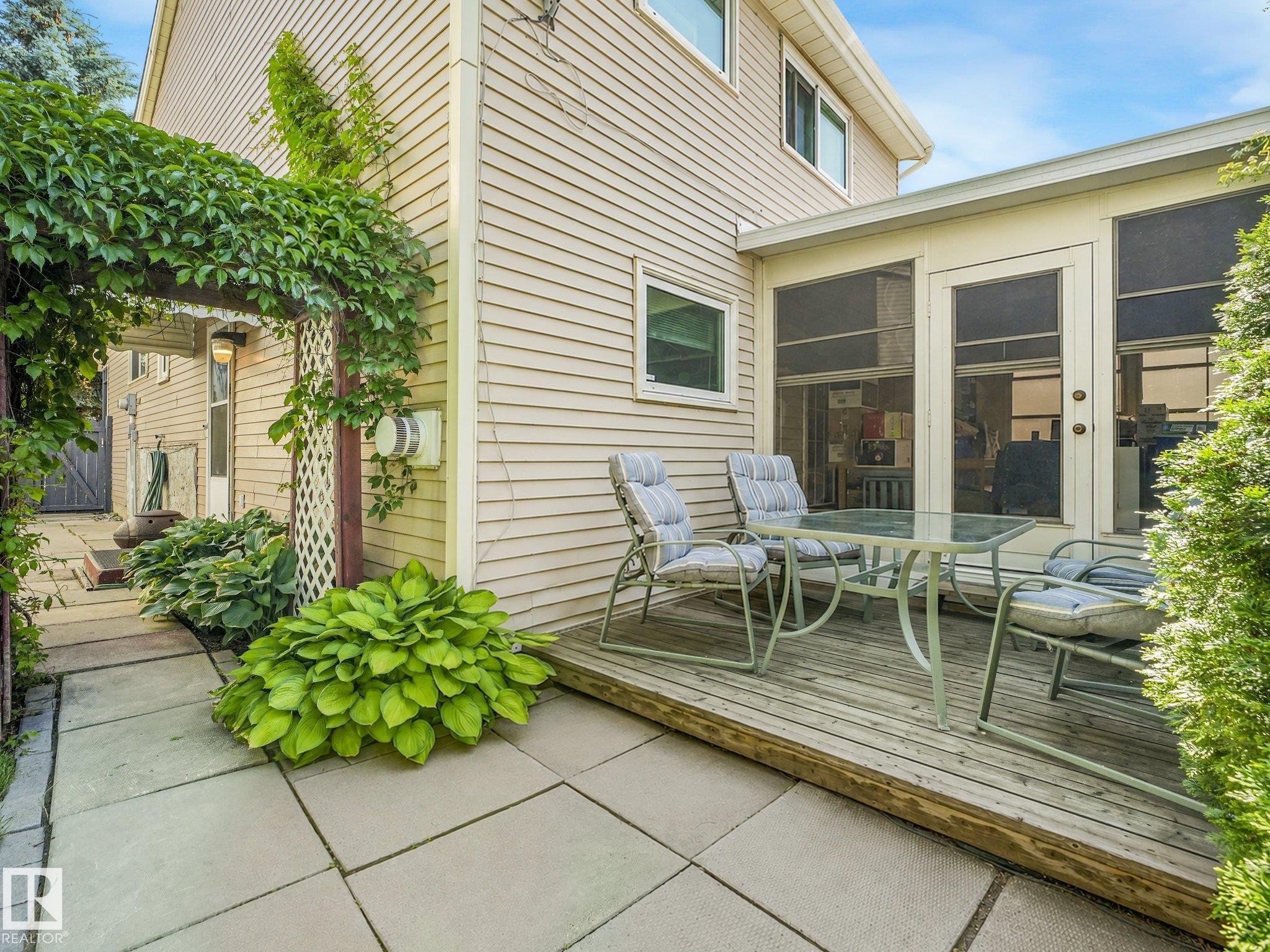 3527 41 Avenue Nw, Edmonton, AB - Outdoor With Exterior