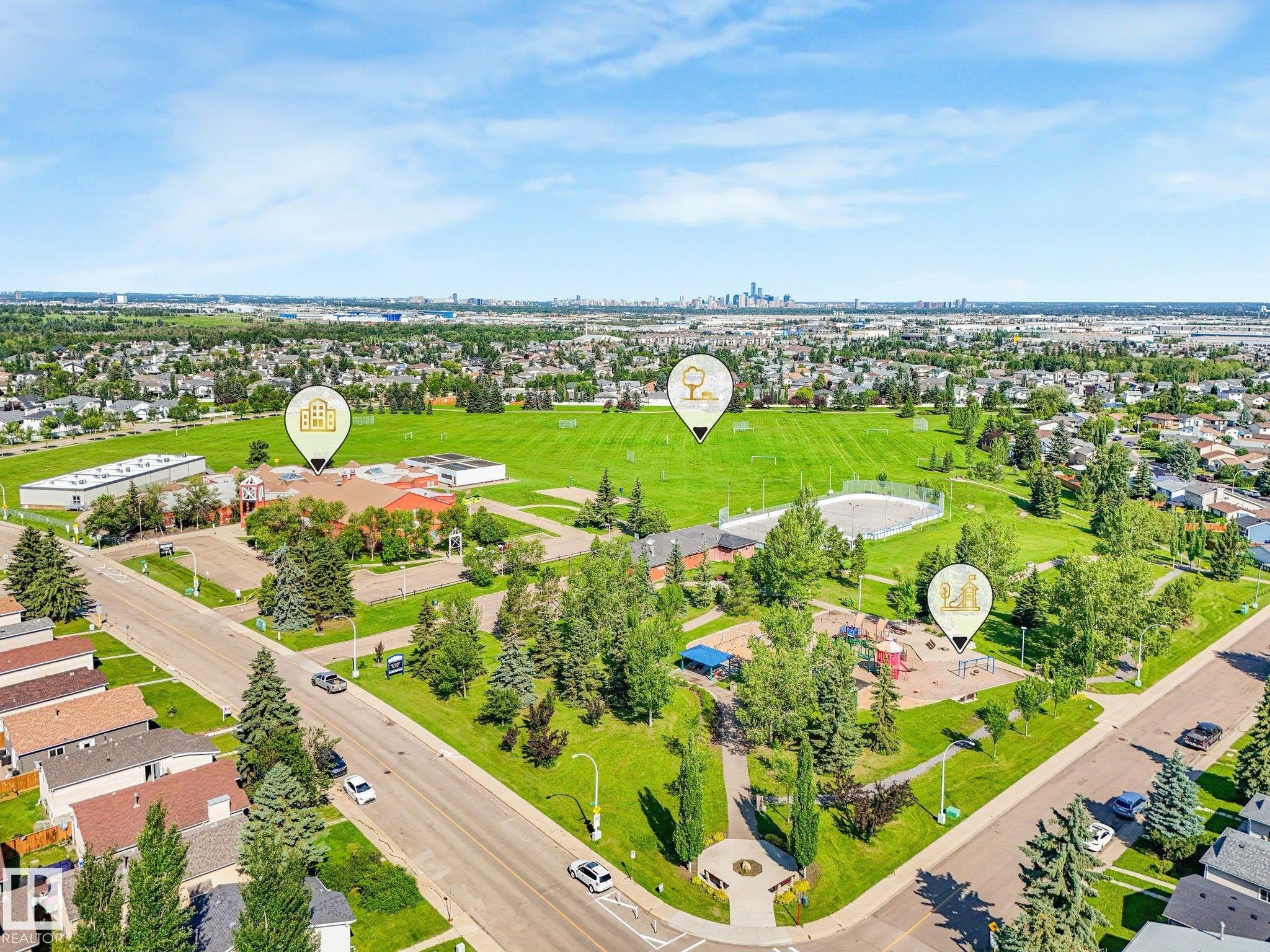 3527 41 Avenue Nw, Edmonton, AB - Outdoor With View