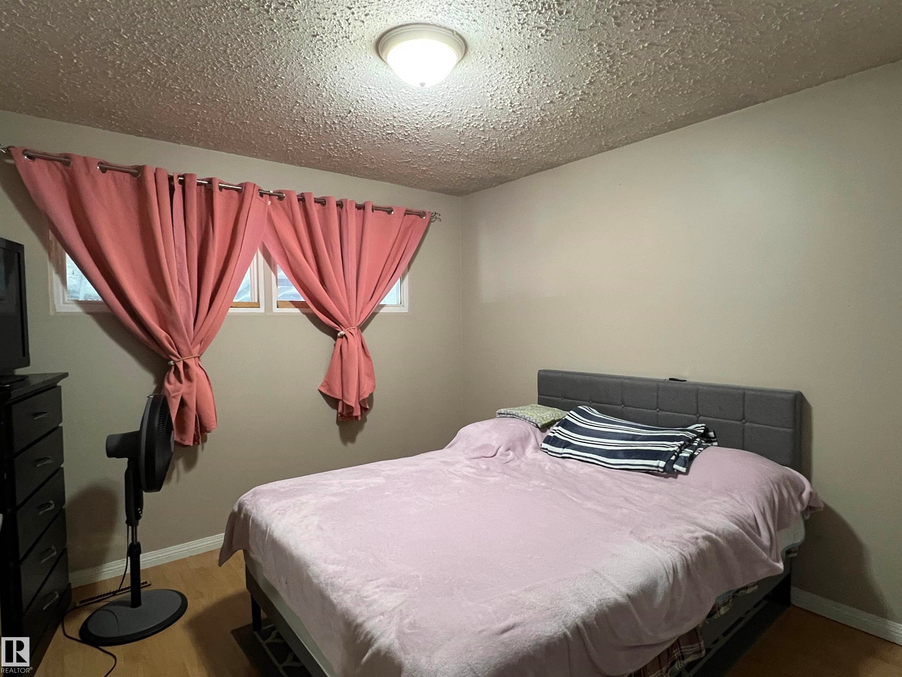 4764 43 St., Drayton Valley, AB - Indoor Photo Showing Bedroom