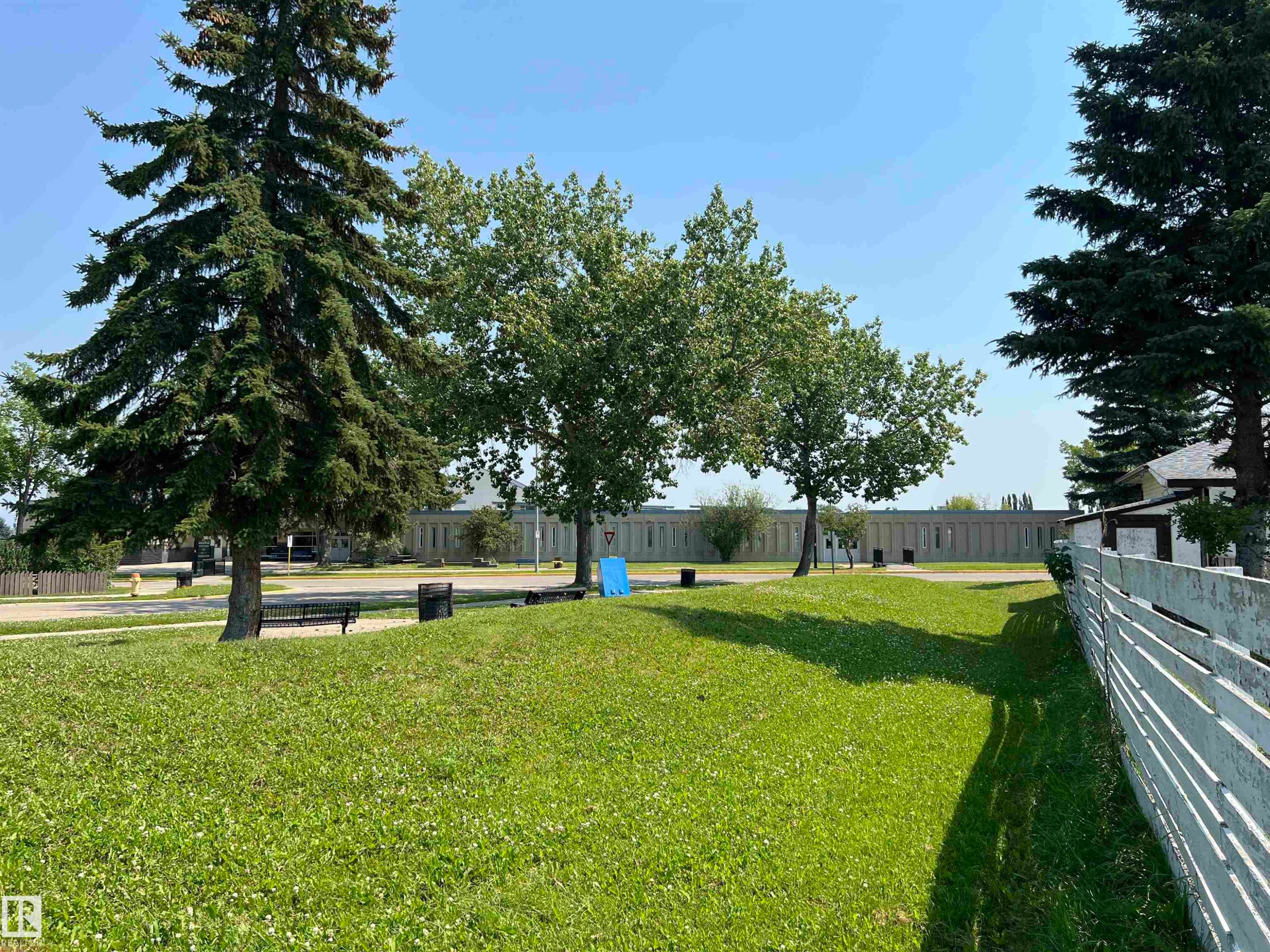 4764 43 St., Drayton Valley, AB - Outdoor With Backyard