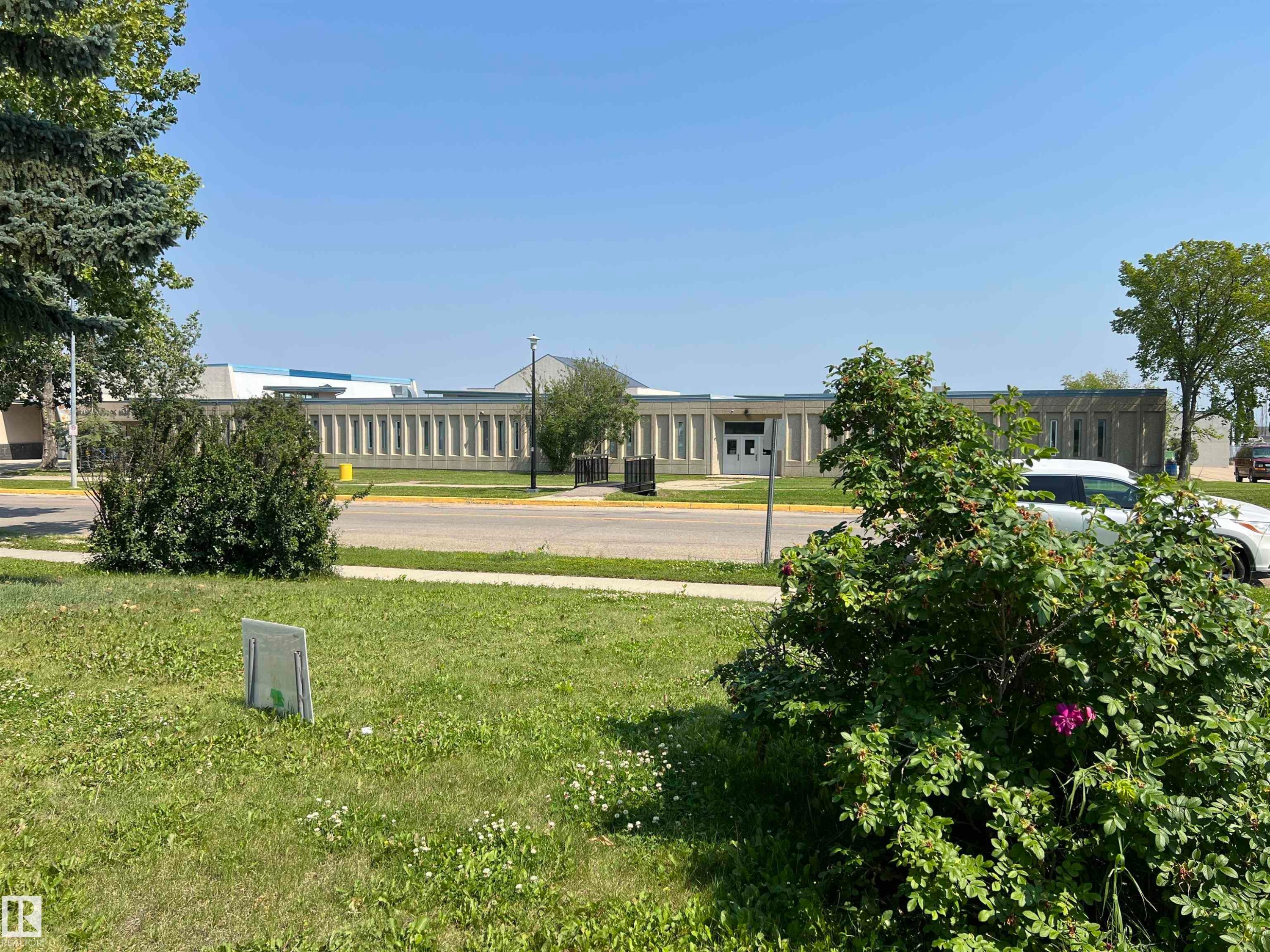 4764 43 St., Drayton Valley, AB - Outdoor