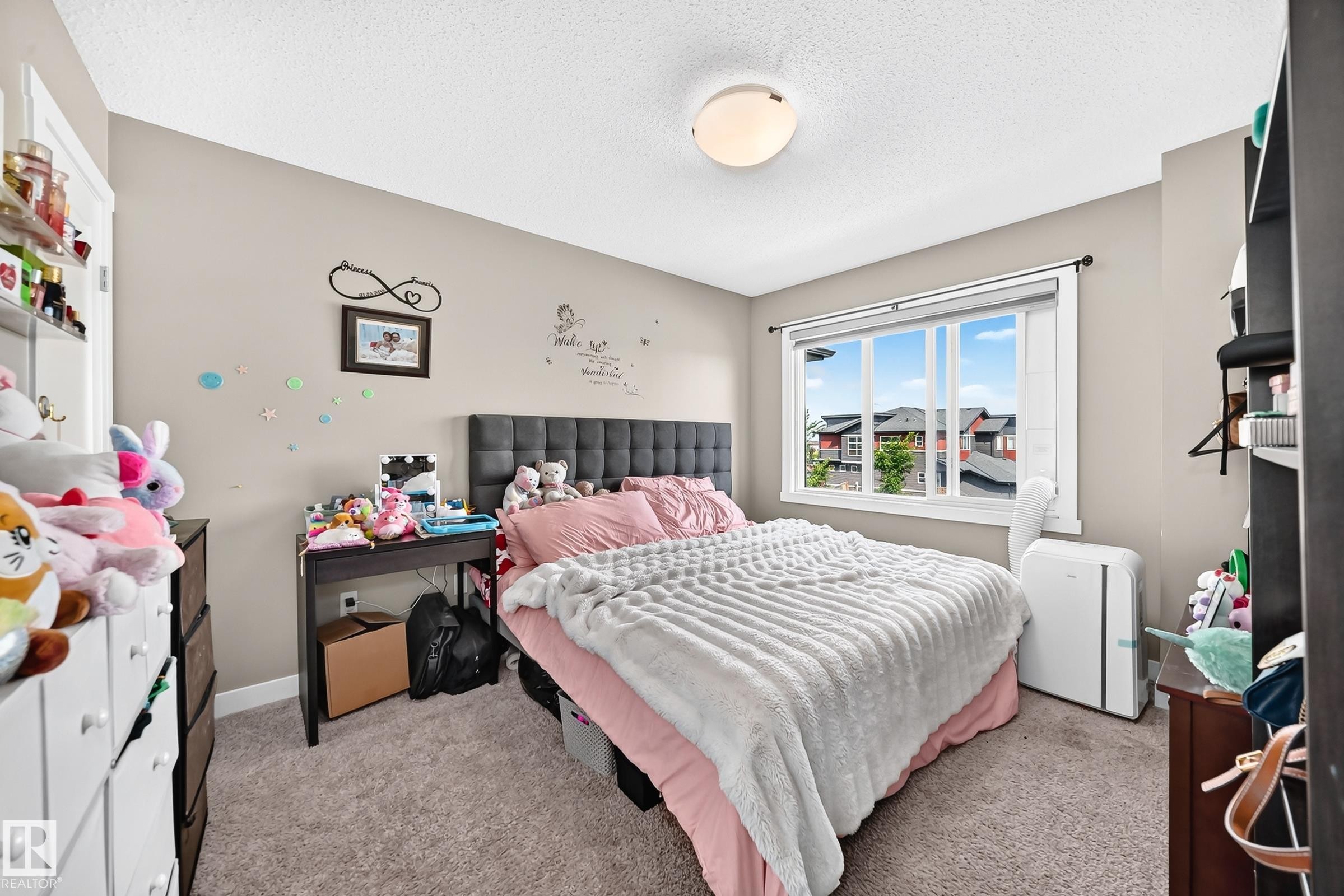 689 Black Boulevard, Leduc, AB - Indoor Photo Showing Bedroom