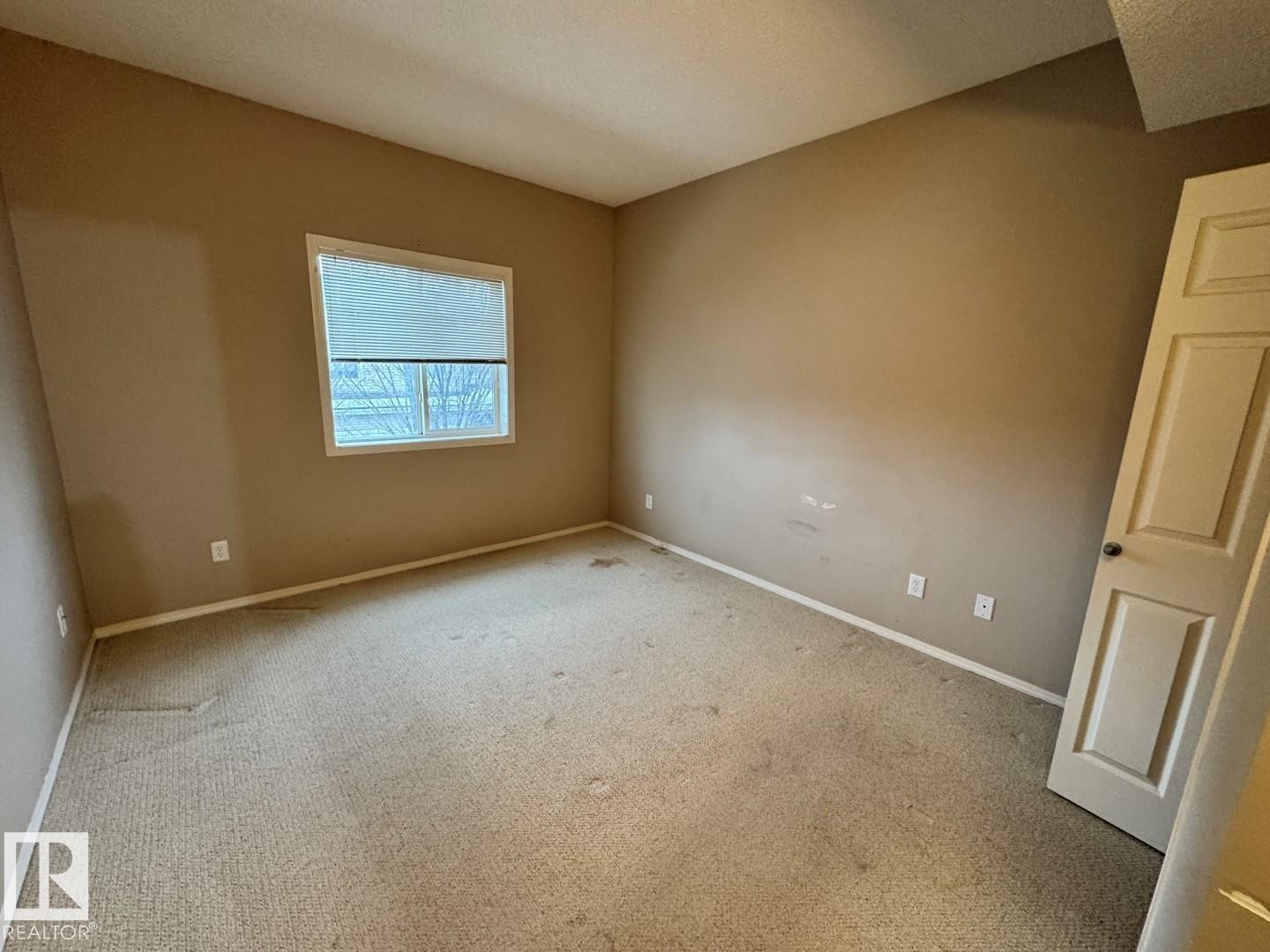 #28 2508 Hanna Cr Nw, Edmonton, AB - Indoor Photo Showing Other Room