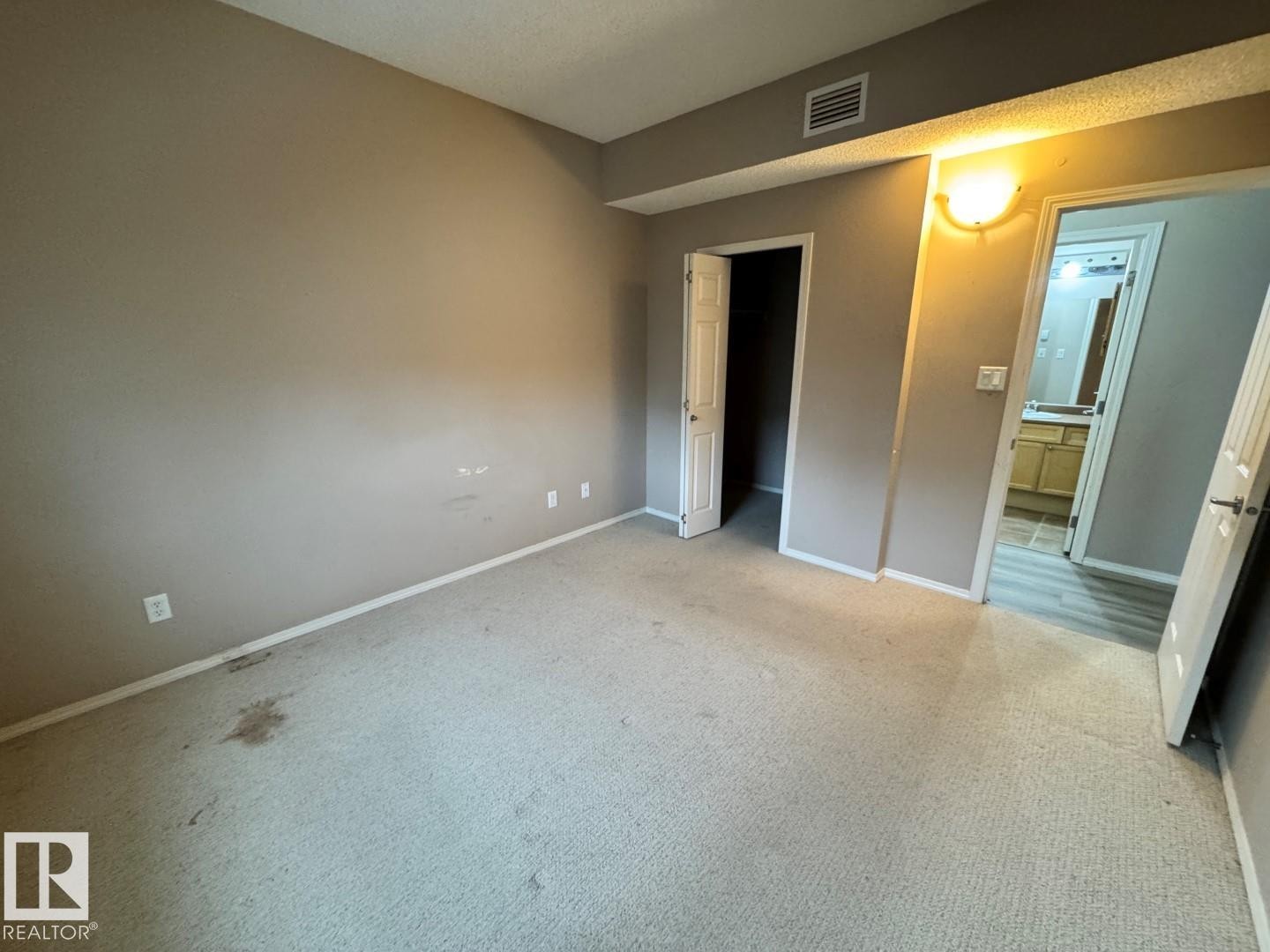 #28 2508 Hanna Cr Nw, Edmonton, AB - Indoor Photo Showing Other Room
