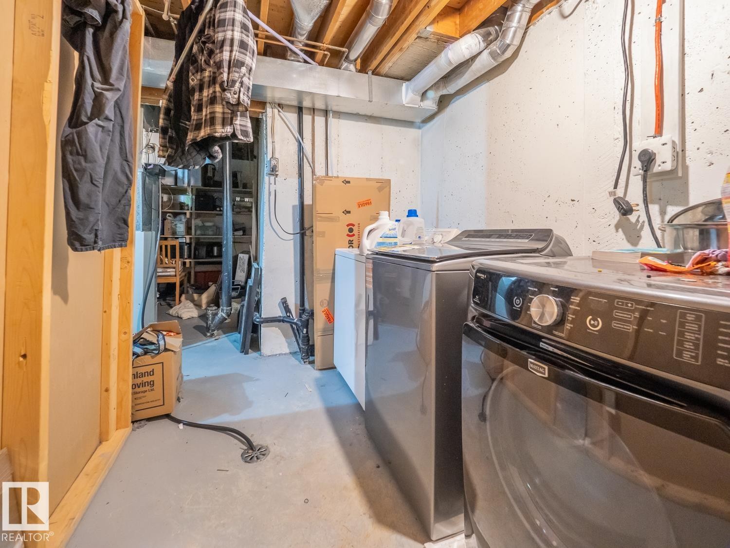 208 Grandin Village, St. Albert, AB - Indoor Photo Showing Laundry Room