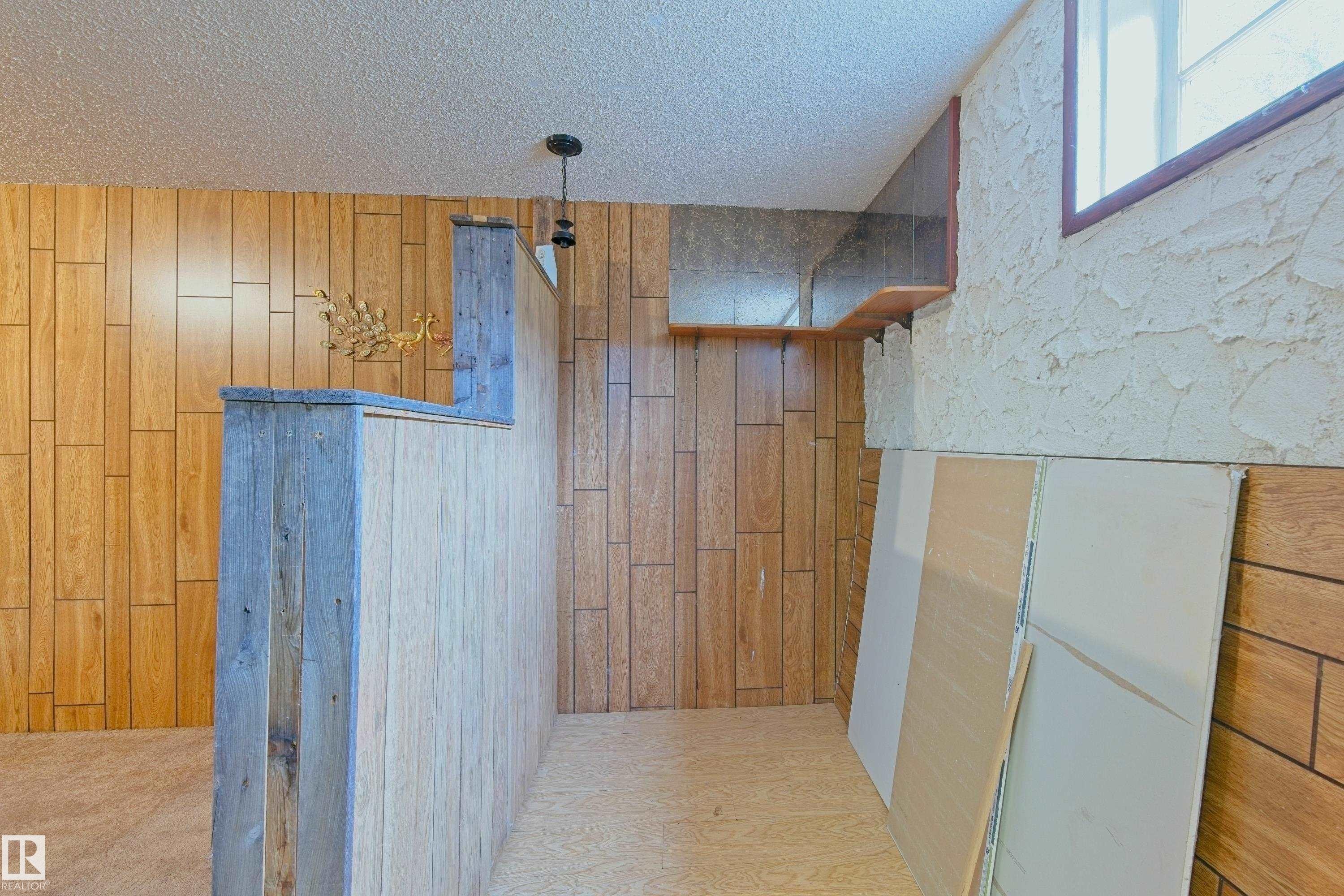 4510 55 Avenue, Barrhead, AB - Indoor Photo Showing Other Room