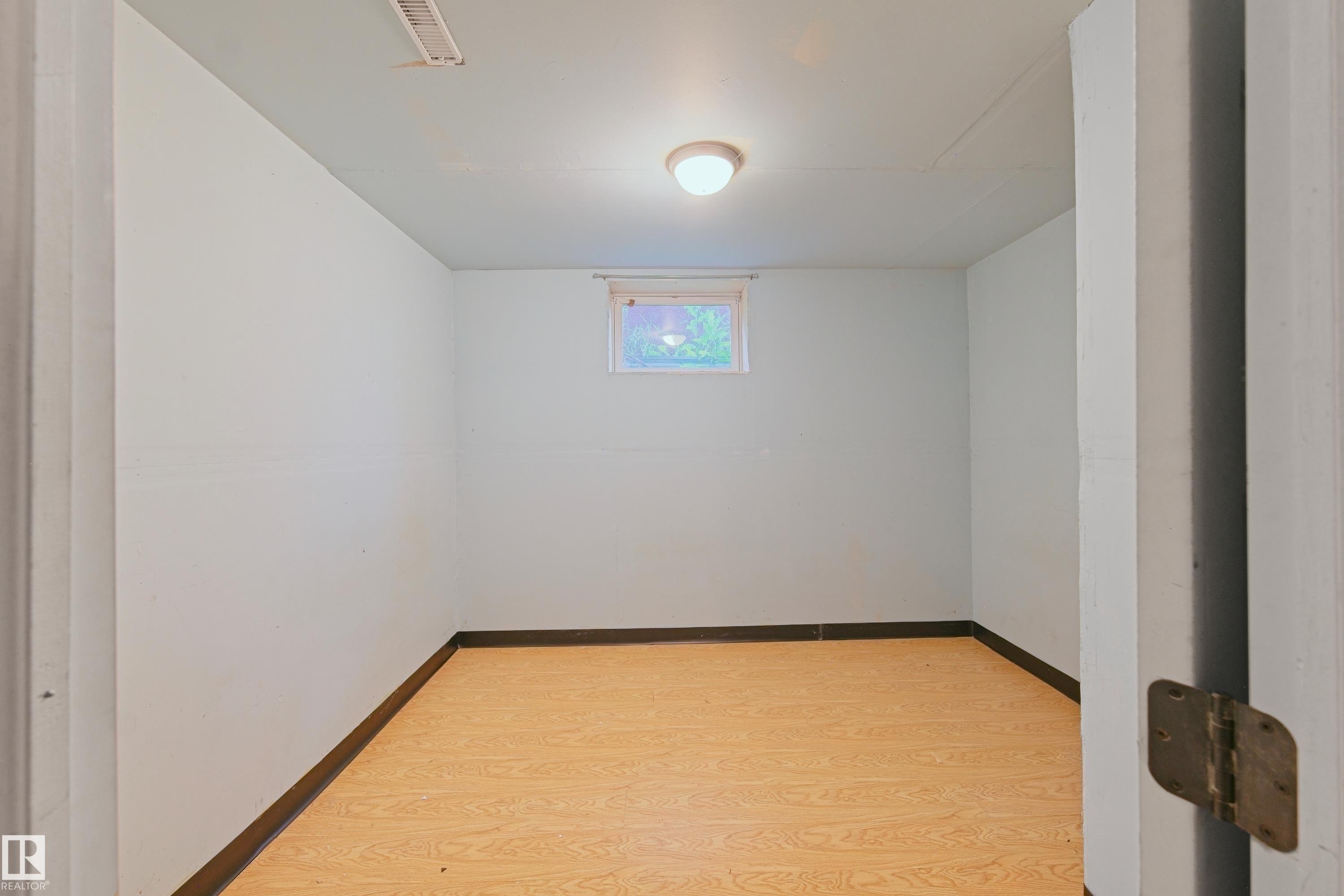 4510 55 Avenue, Barrhead, AB - Indoor Photo Showing Other Room