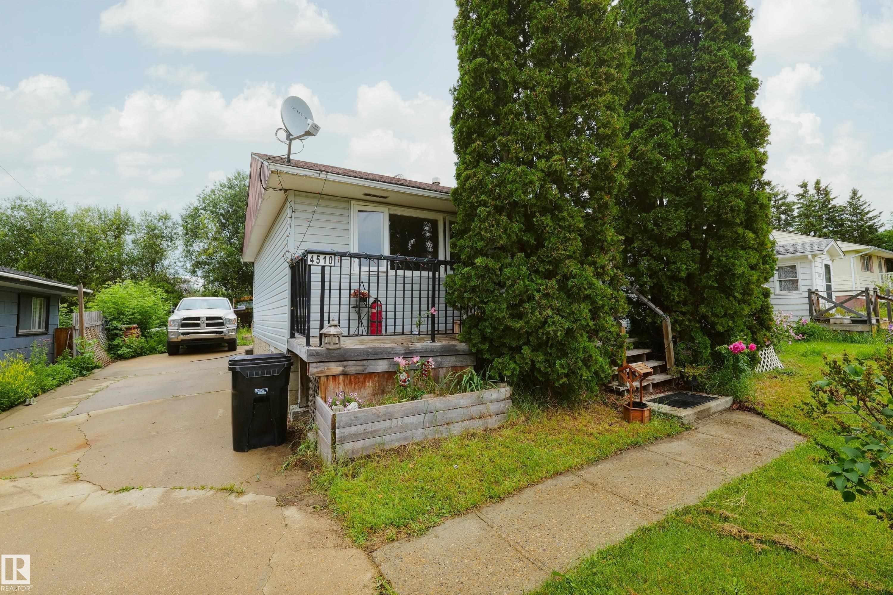 4510 55 Avenue, Barrhead, AB - Outdoor