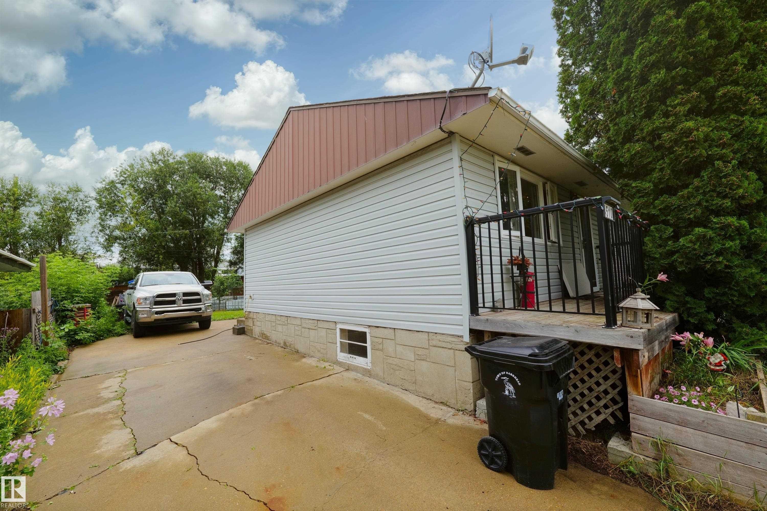 4510 55 Avenue, Barrhead, AB - Outdoor With Exterior