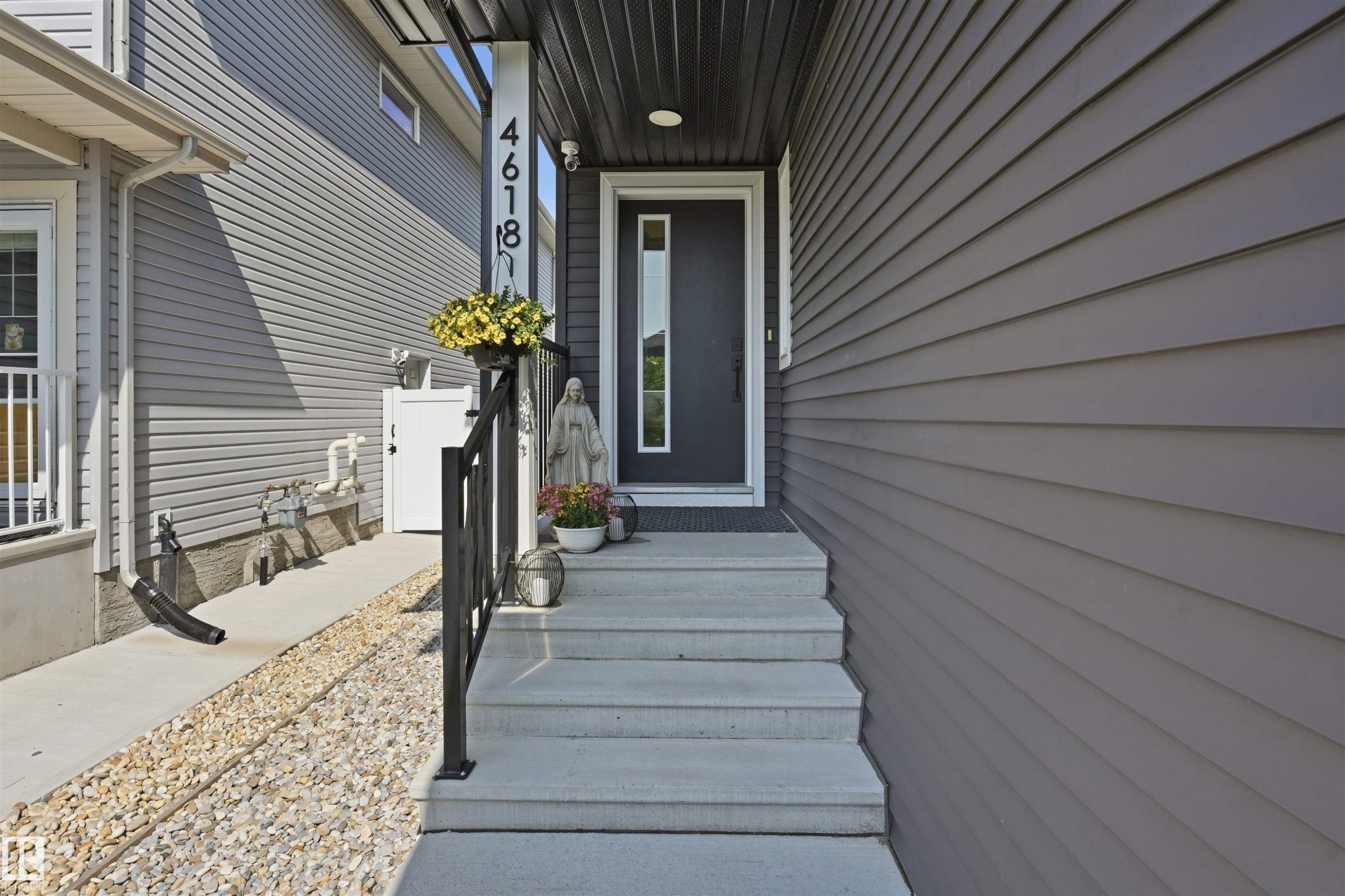4618 170A Avenue Nw, Edmonton, AB - Outdoor With Exterior