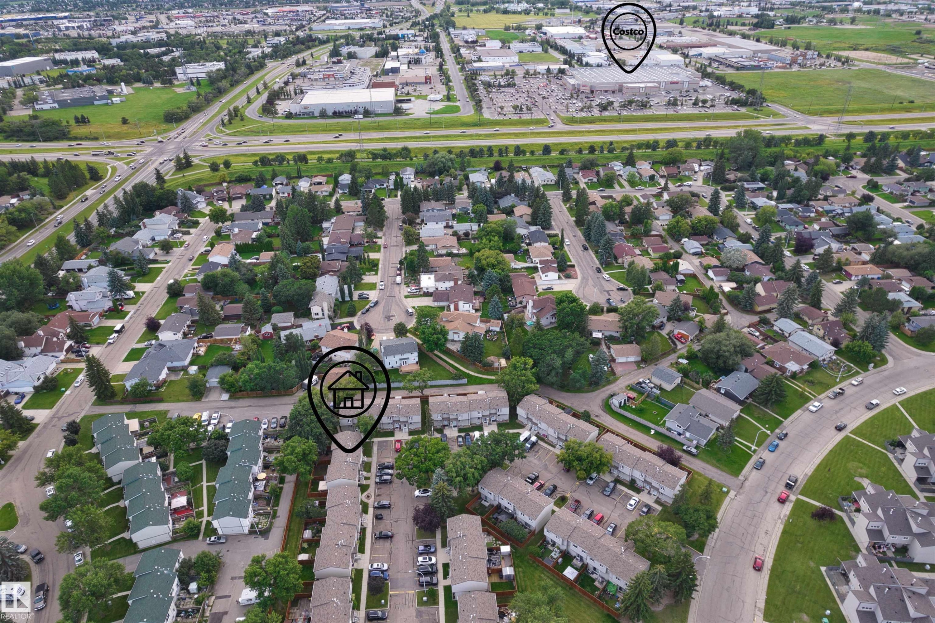1679 Lakewood Road Nw, Edmonton, AB - Outdoor With View