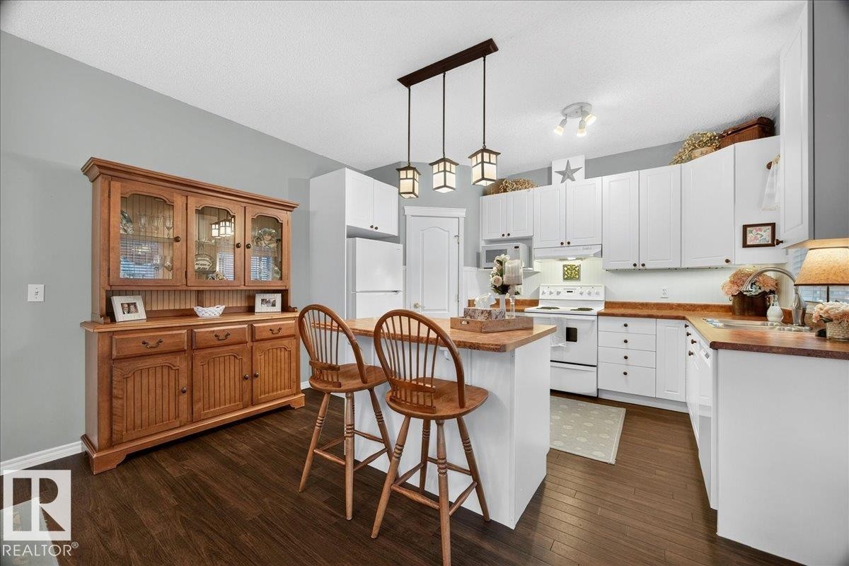 #52 1780 Glastonbury Bv Nw, Edmonton, AB - Indoor
