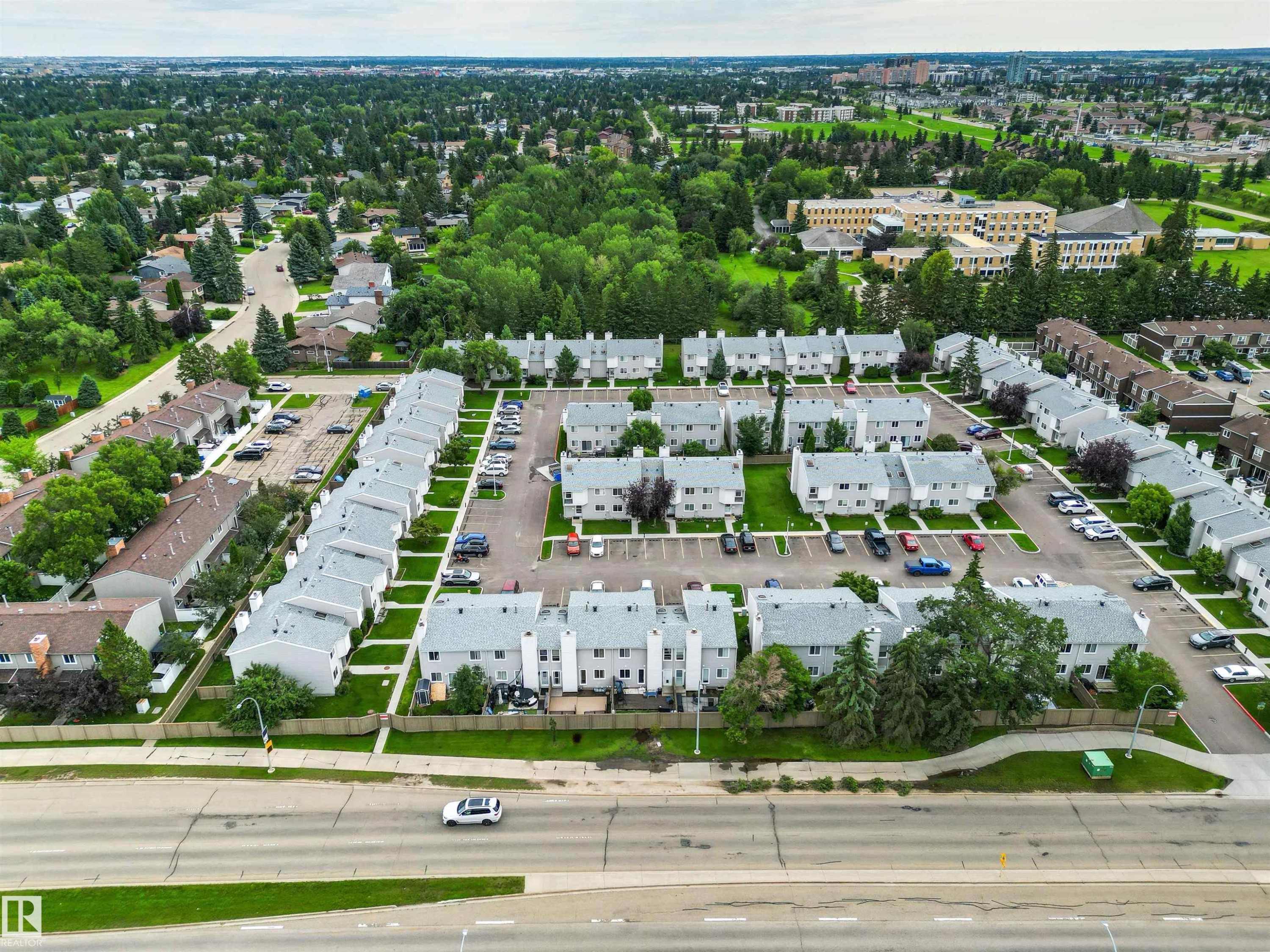 #64 3221 119 St Nw, Edmonton, AB