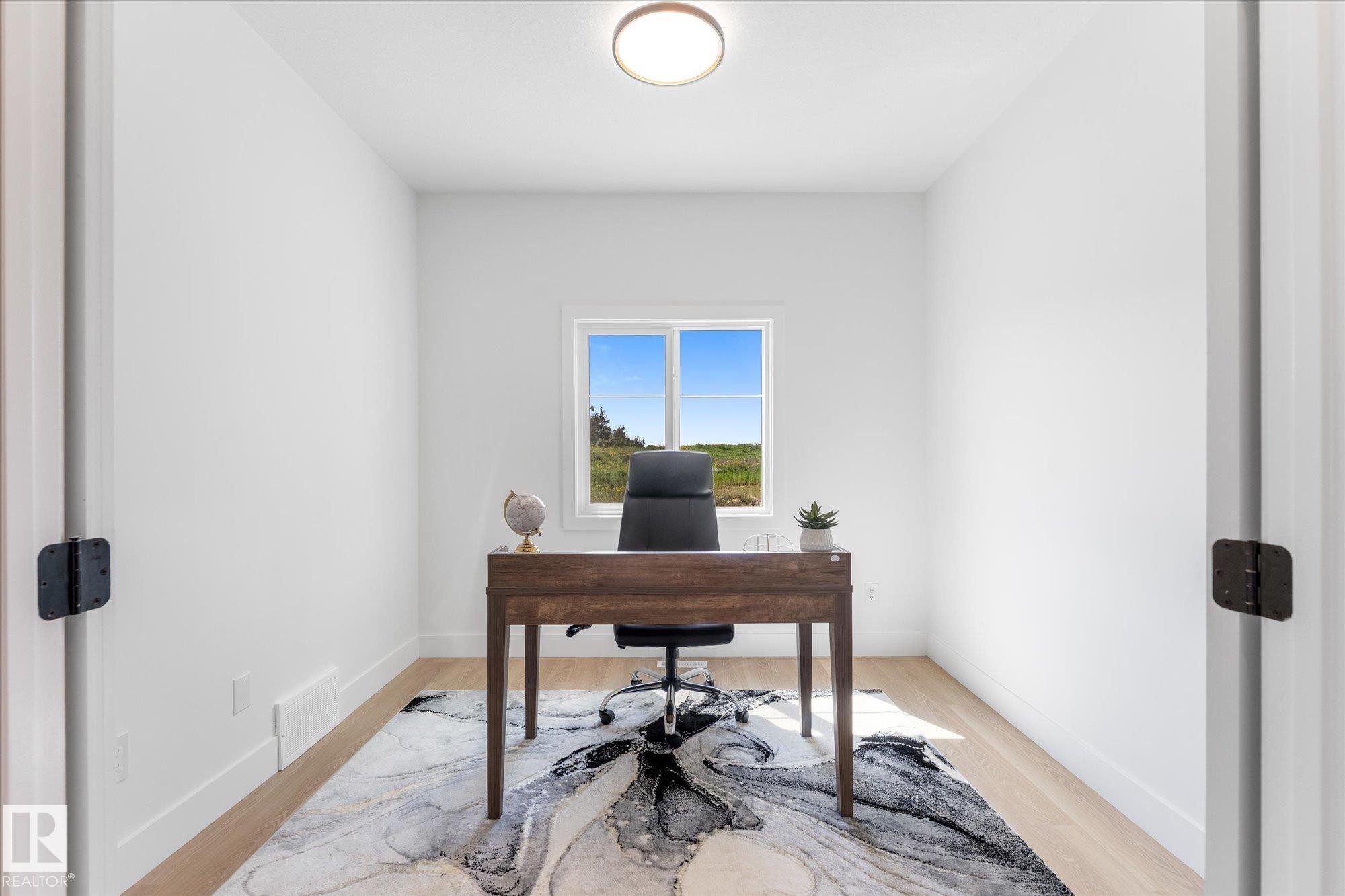 12 Cobblestone Gate, Spruce Grove, AB - Indoor Photo Showing Office