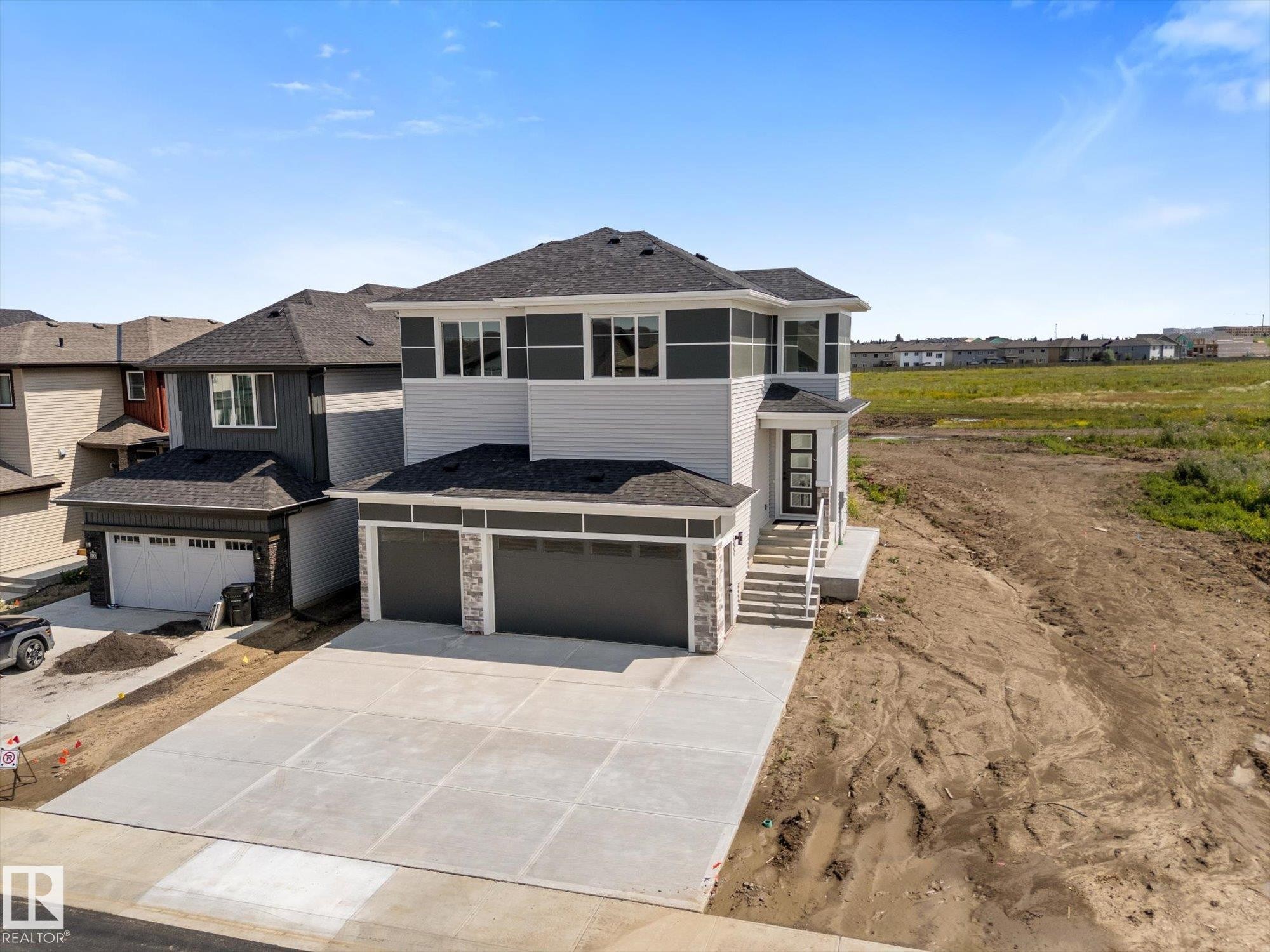 12 Cobblestone Gate, Spruce Grove, AB - Outdoor With Facade
