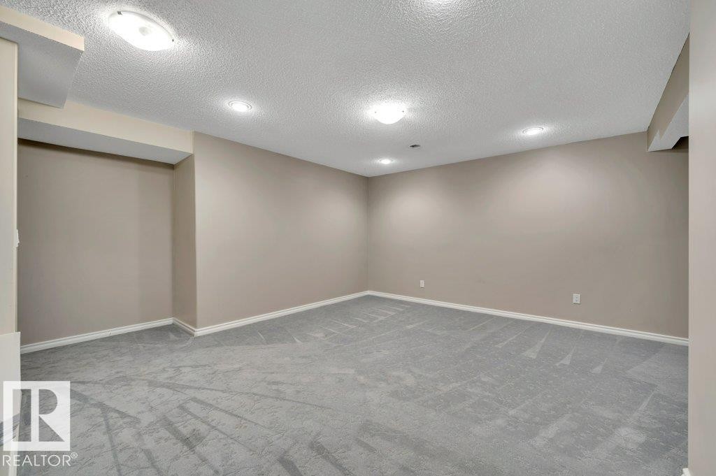 #22 1651 46 St Nw, Edmonton, AB - Indoor Photo Showing Other Room