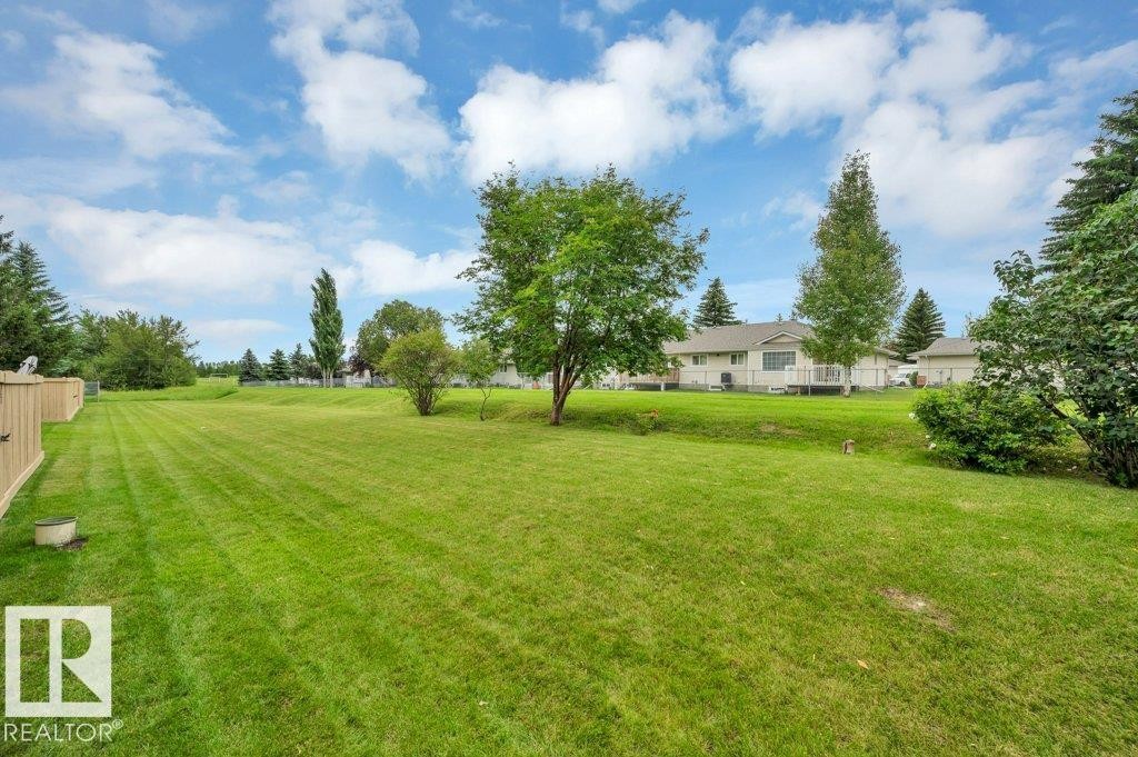 #22 1651 46 St Nw, Edmonton, AB - Outdoor