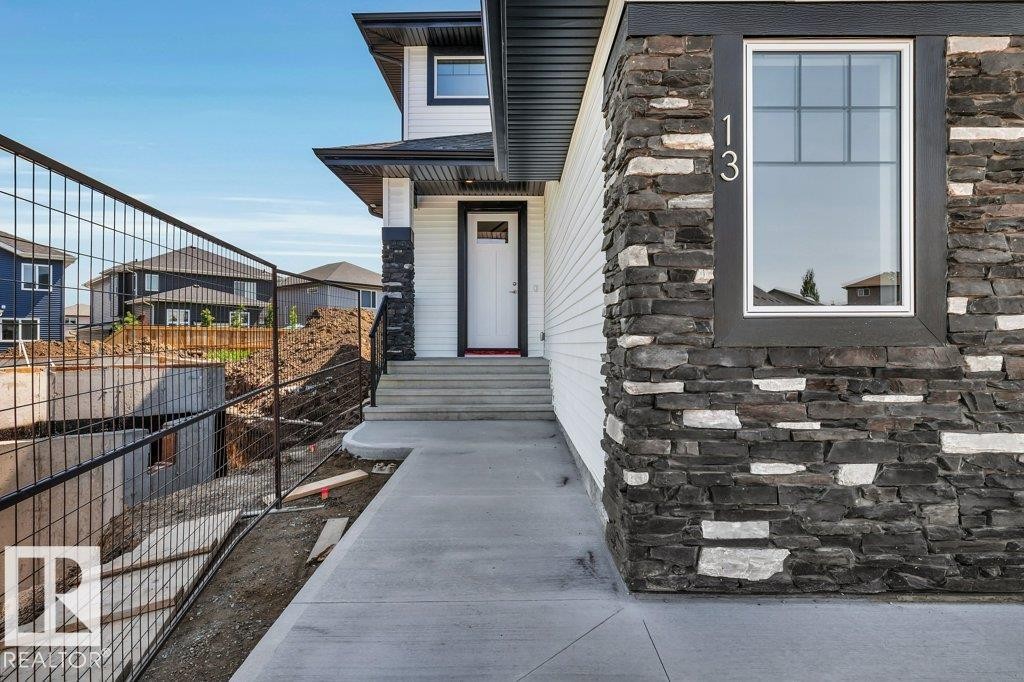13 Hillwood Terrace, Spruce Grove, AB - Outdoor