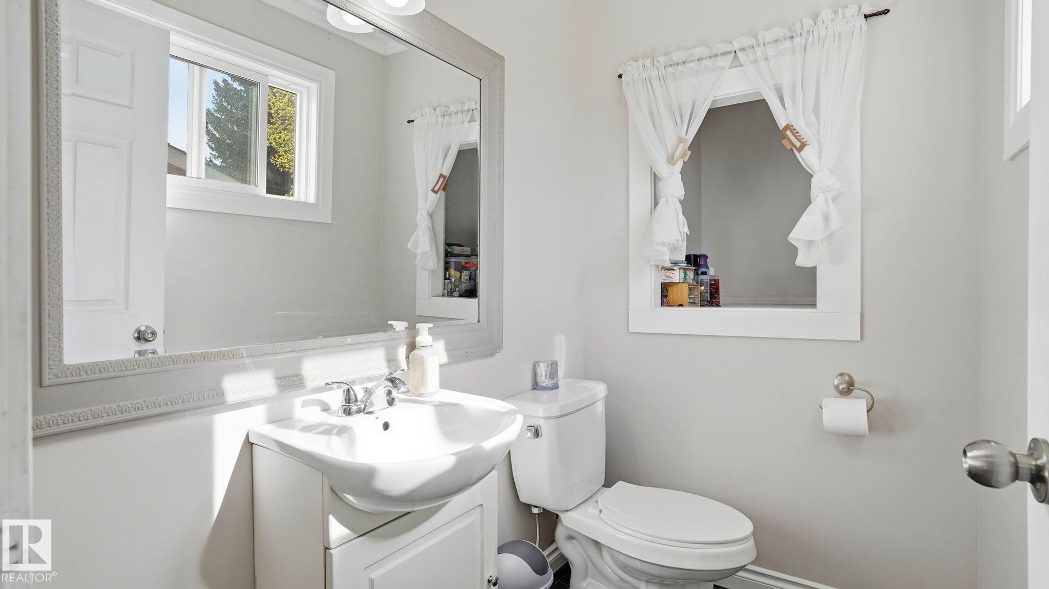 7 Beechmont Avenue, Spruce Grove, AB - Indoor Photo Showing Bathroom