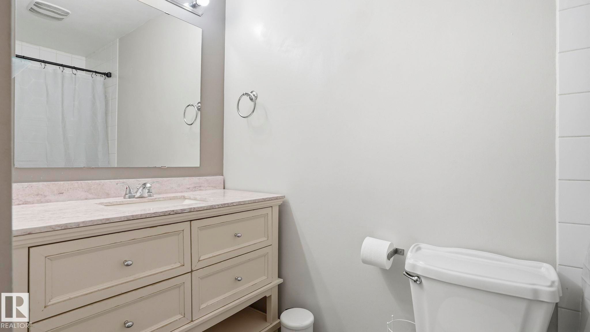 7 Beechmont Avenue, Spruce Grove, AB - Indoor Photo Showing Bathroom