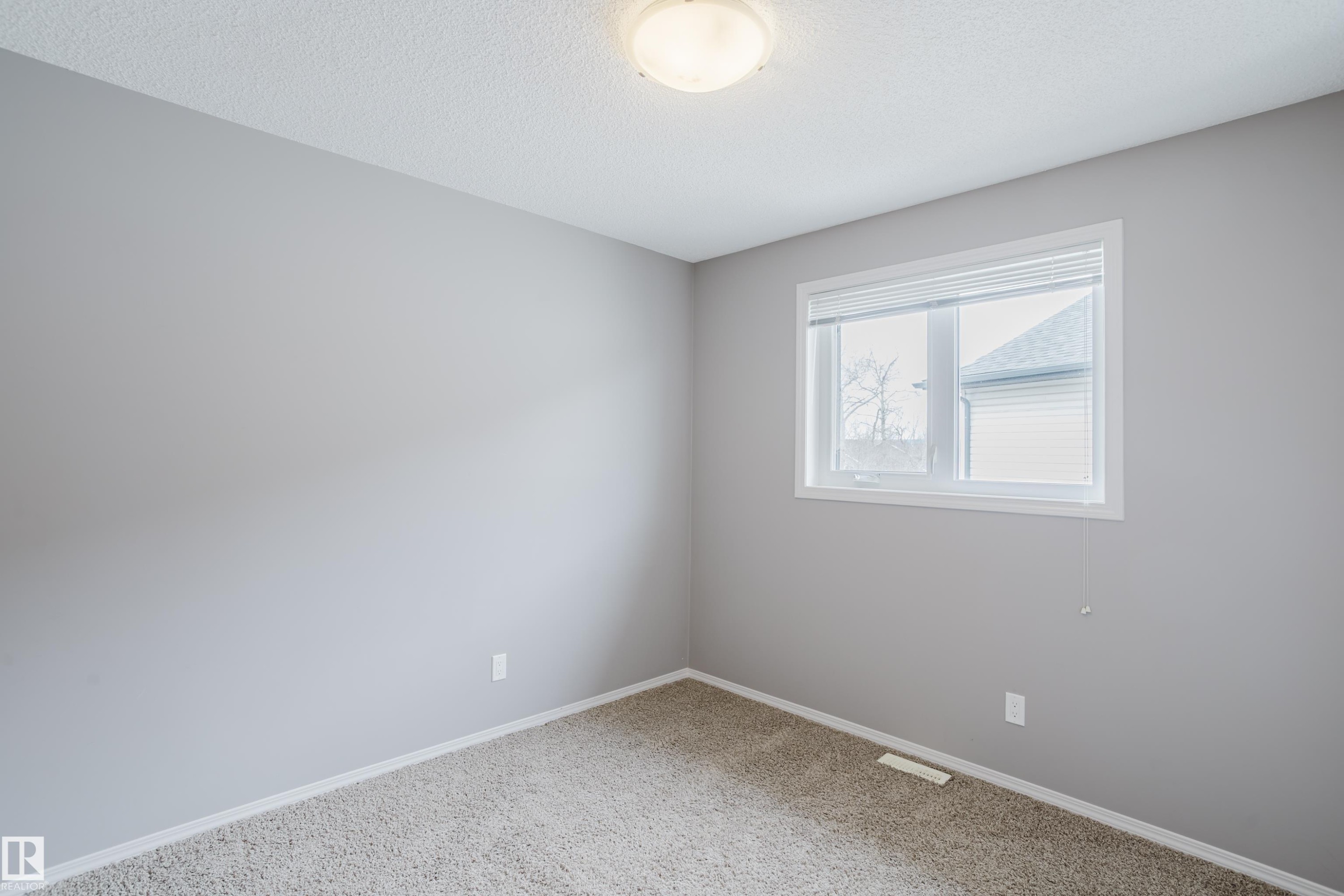 #2 - 14009 164 Avenue Nw, Edmonton, AB - Indoor Photo Showing Other Room