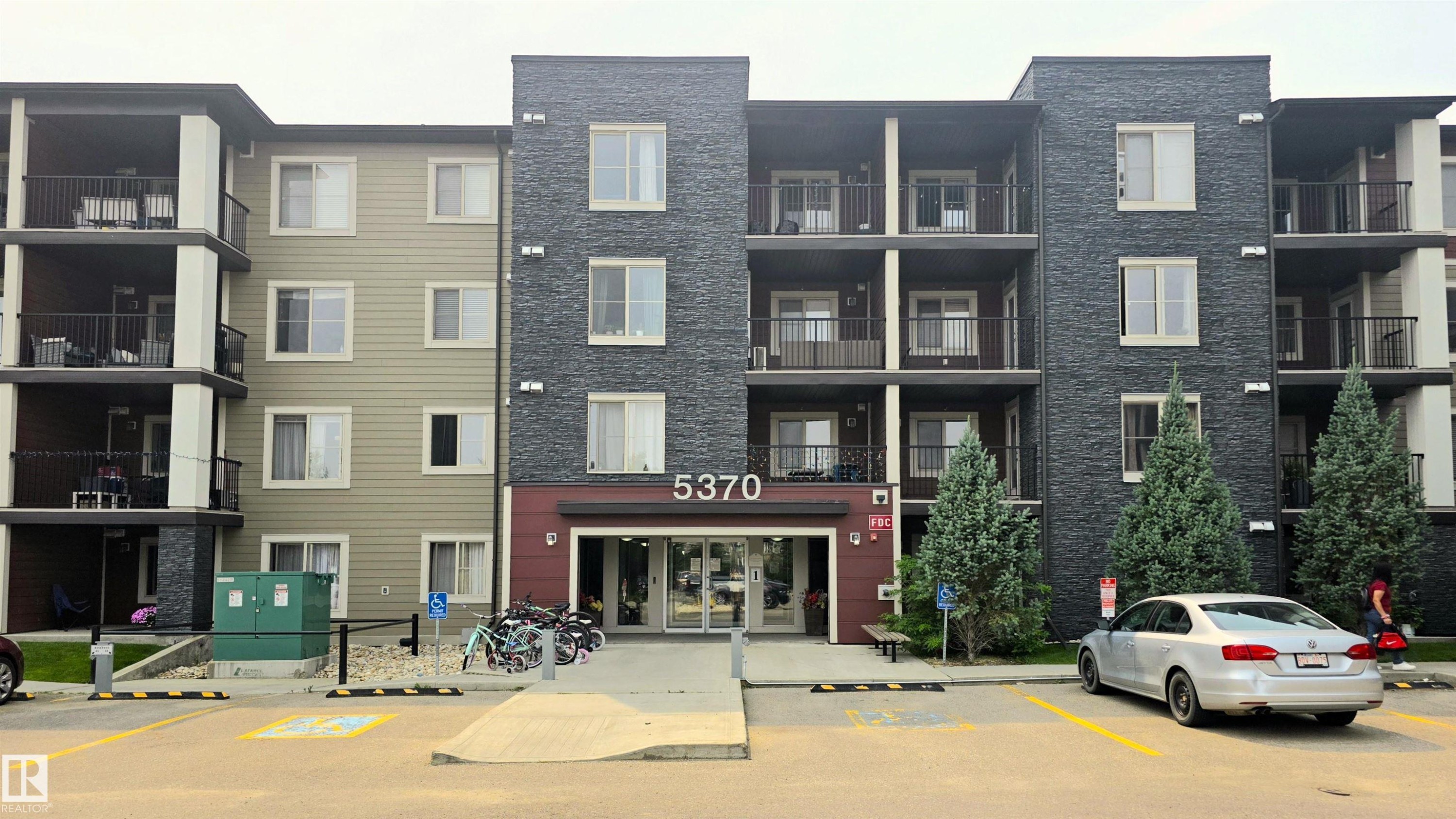 #310 5370 Chappelle Rd Sw Sw, Edmonton, AB - Outdoor With Balcony With Facade