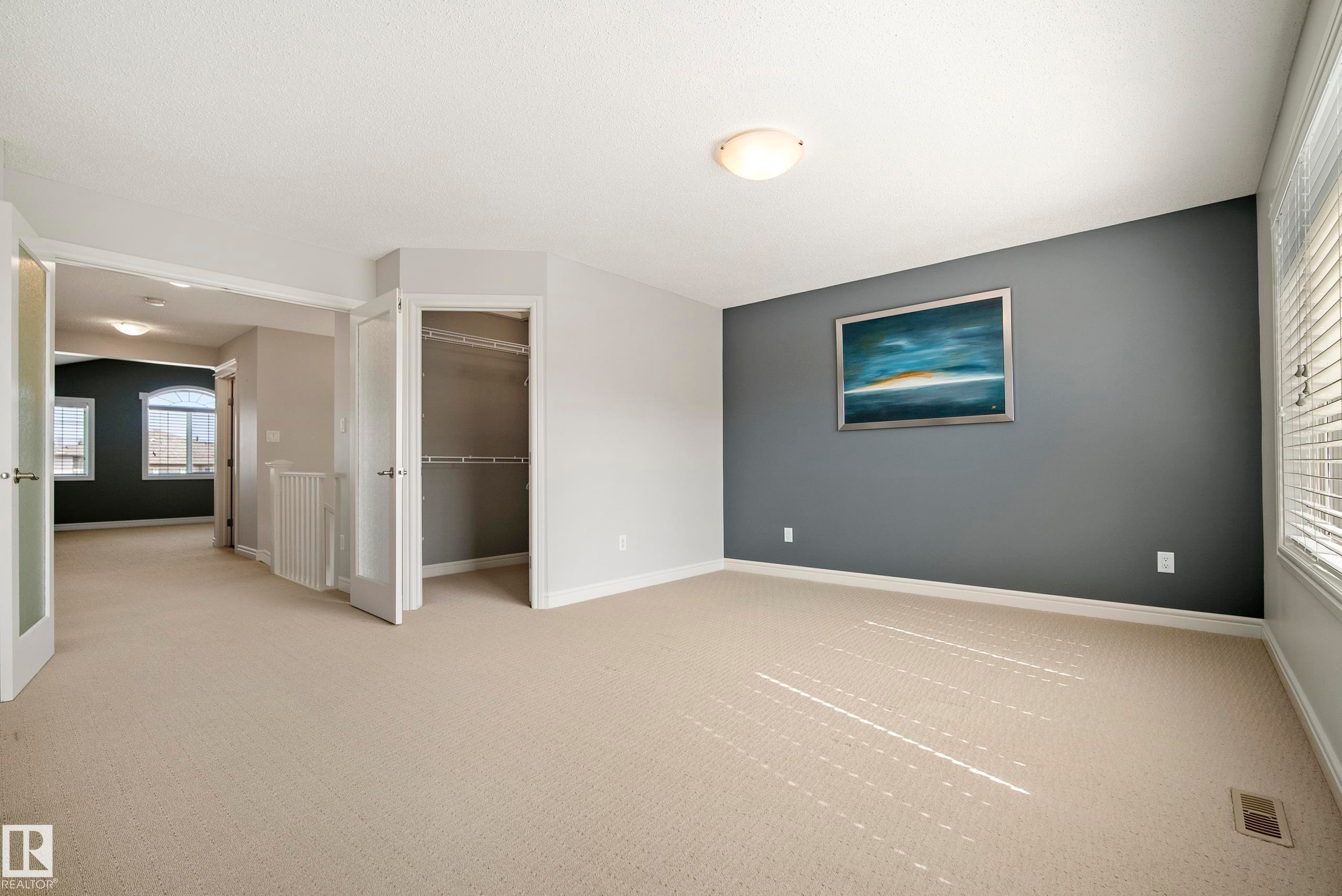 8385 Shaske Crescent Nw, Edmonton, AB - Indoor Photo Showing Other Room