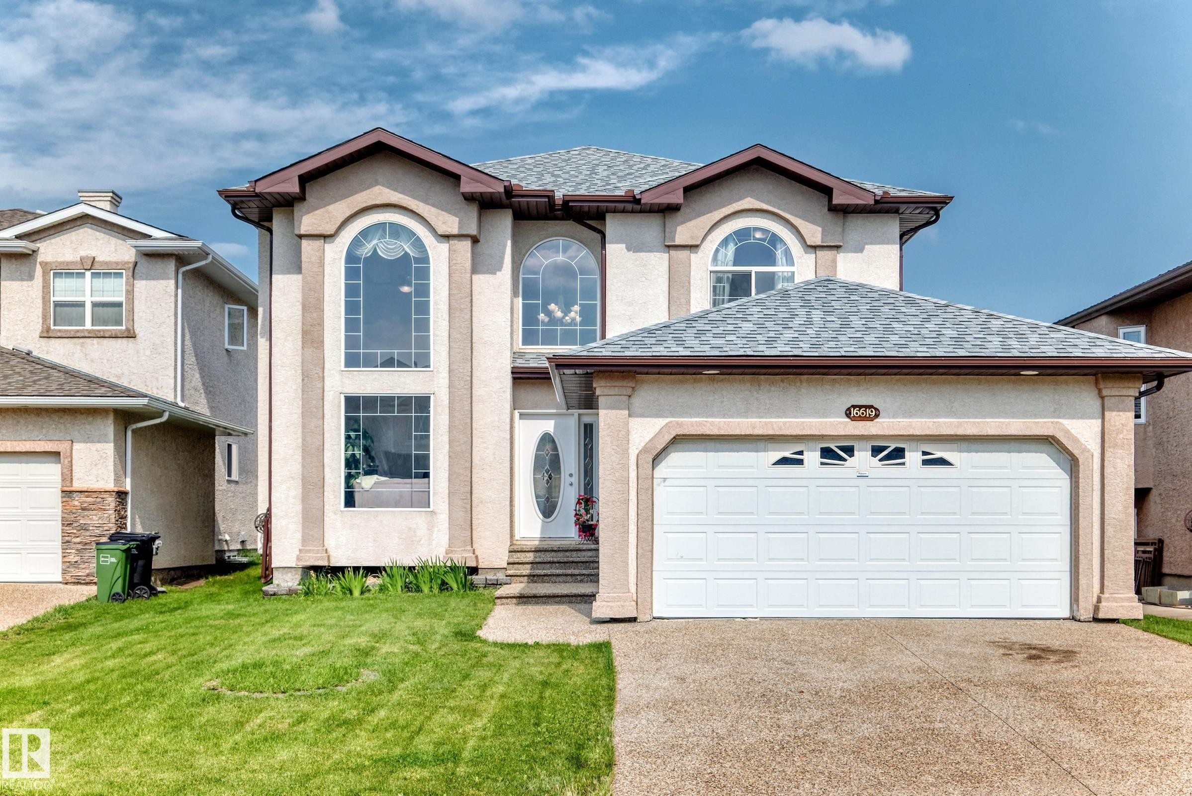 16619 72 Street Nw, Edmonton, AB - Outdoor With Facade