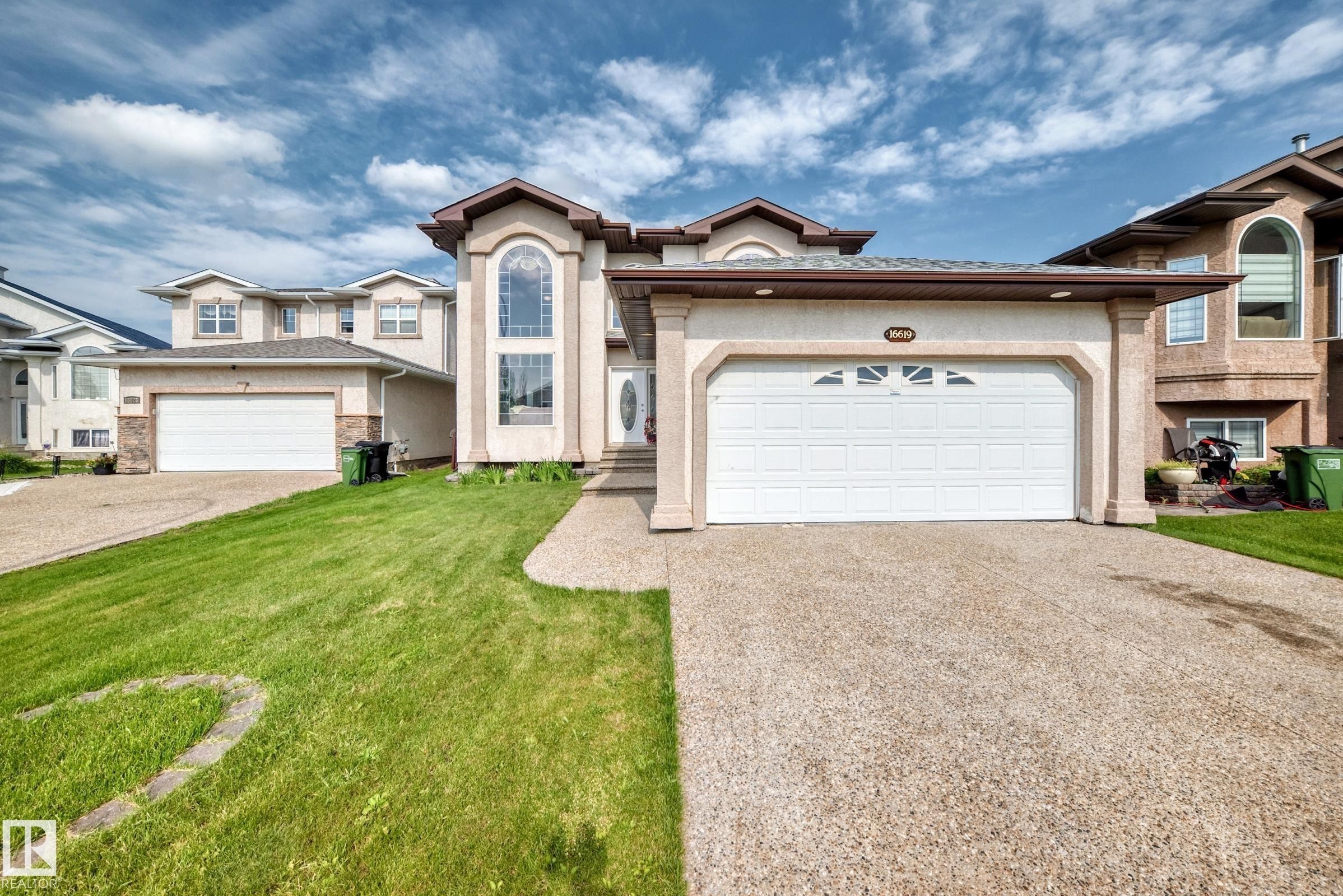 16619 72 Street Nw, Edmonton, AB - Outdoor With Facade