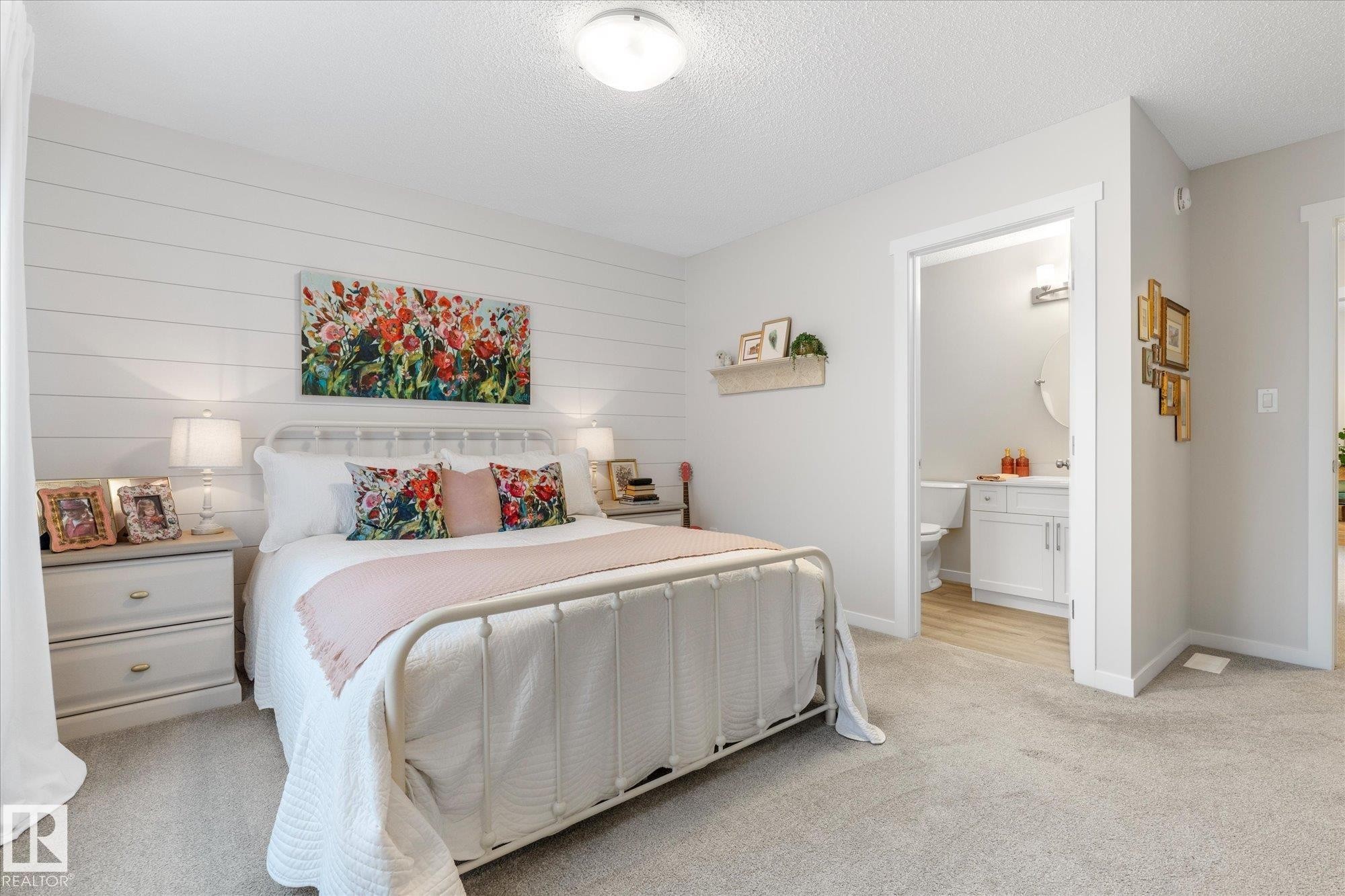 #95 50 Mclaughlin Dr, Spruce Grove, AB - Indoor Photo Showing Bedroom