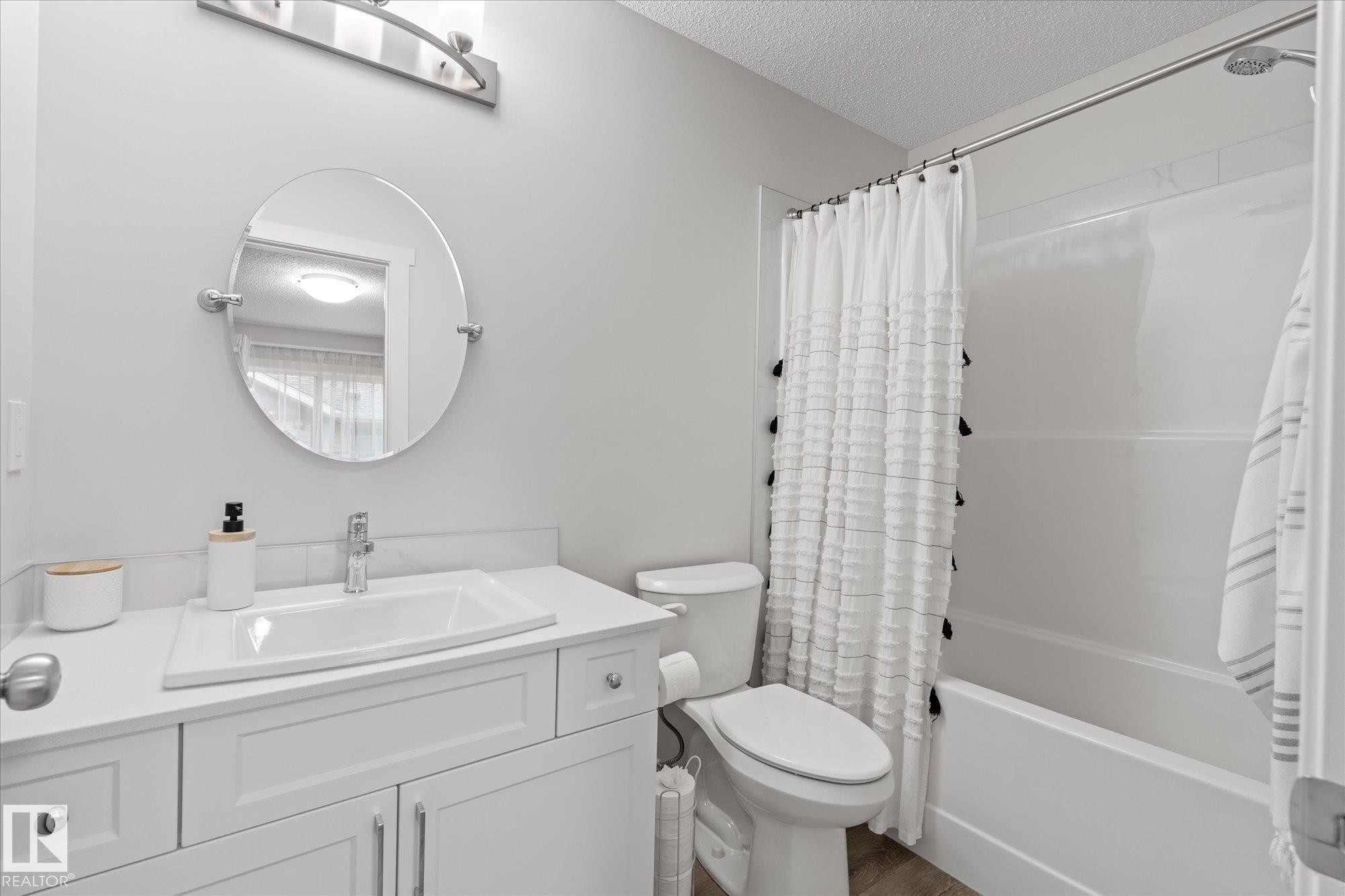 #95 50 Mclaughlin Dr, Spruce Grove, AB - Indoor Photo Showing Bathroom
