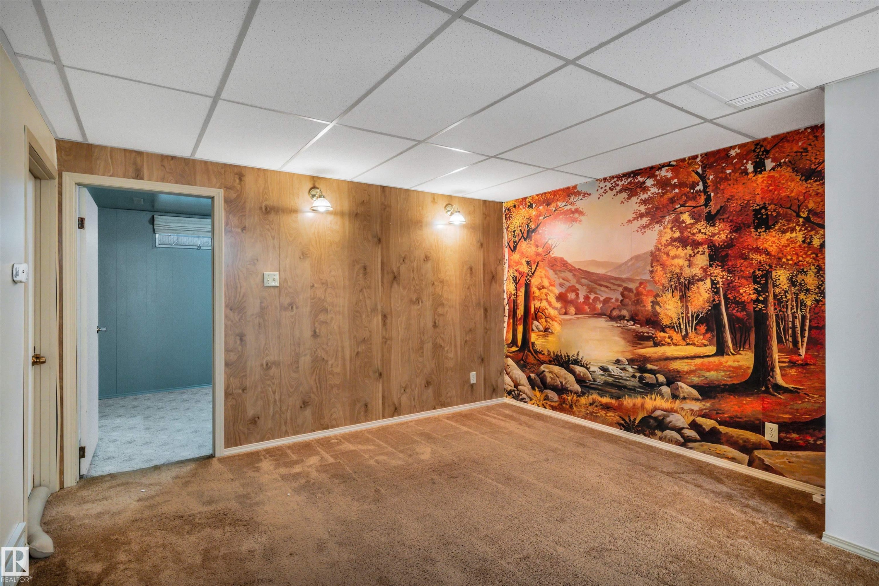 14928 69 Street Nw, Edmonton, AB - Indoor Photo Showing Other Room