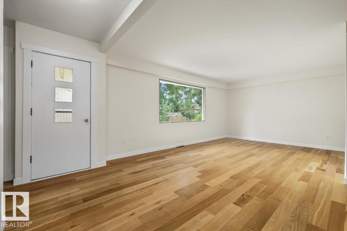 10415 98 Avenue, Fort Saskatchewan, AB - Indoor Photo Showing Other Room