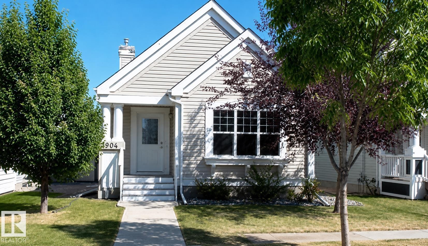 7904 13 Avenue Sw, Edmonton, AB